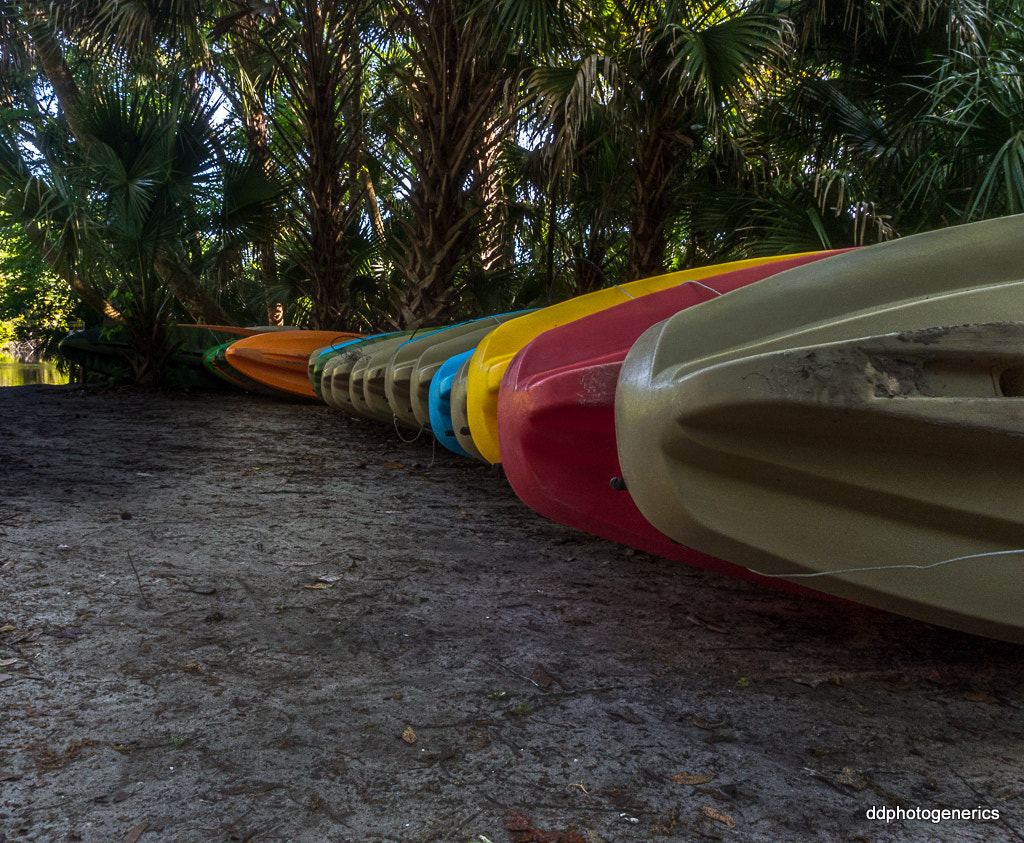 Olympus OM-D E-M10 II sample photo. Canoes at rest... photography