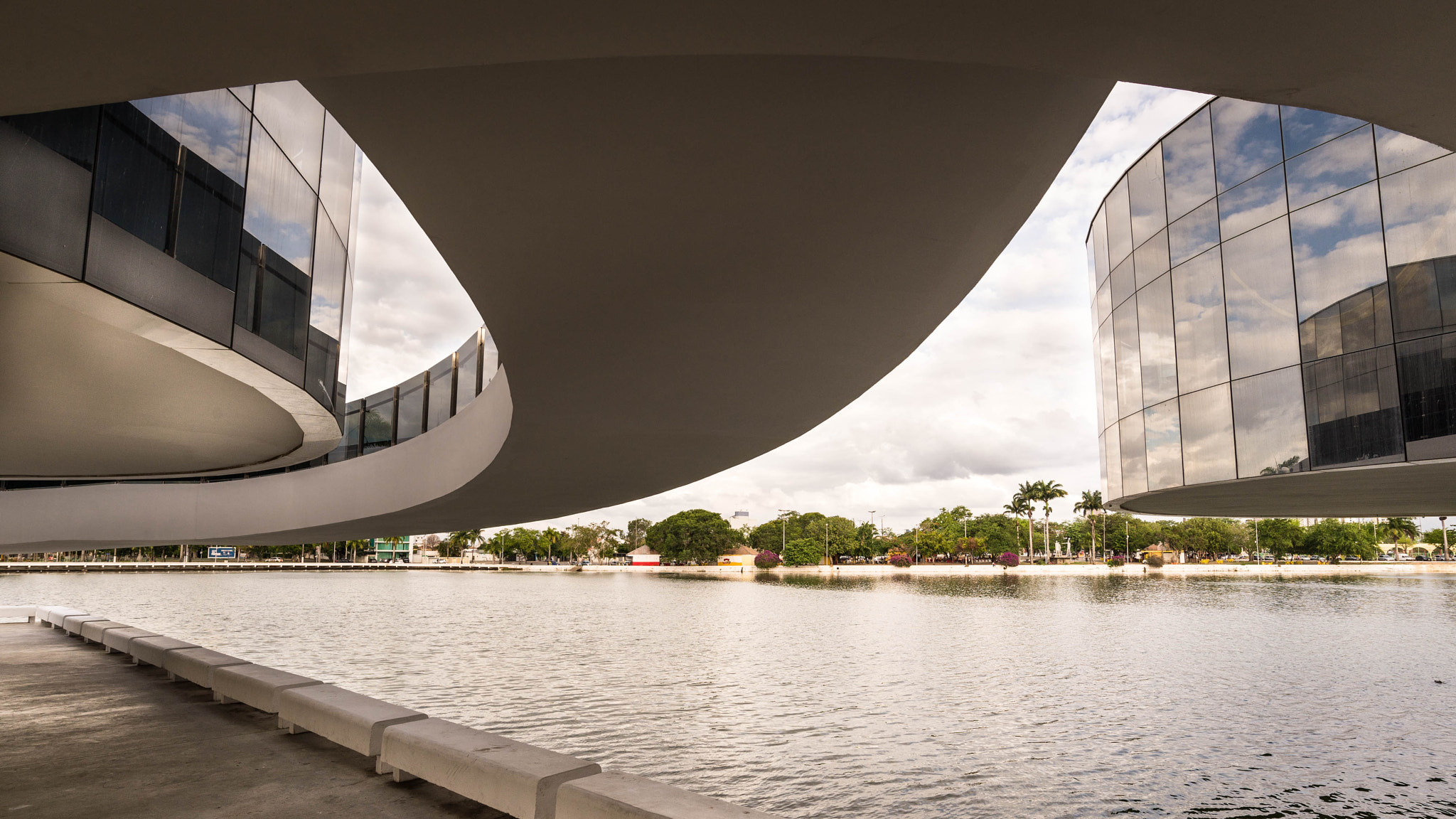 Nikon AF-S Nikkor 18-35mm F3.5-4.5G ED sample photo. Pandeiros of niemeyer photography