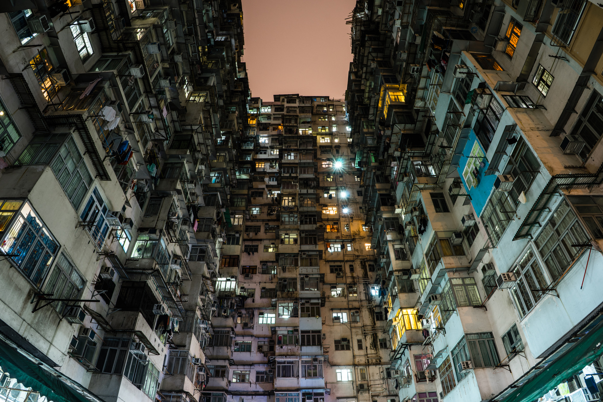 Sony a7 sample photo. Compact building in hong kong photography