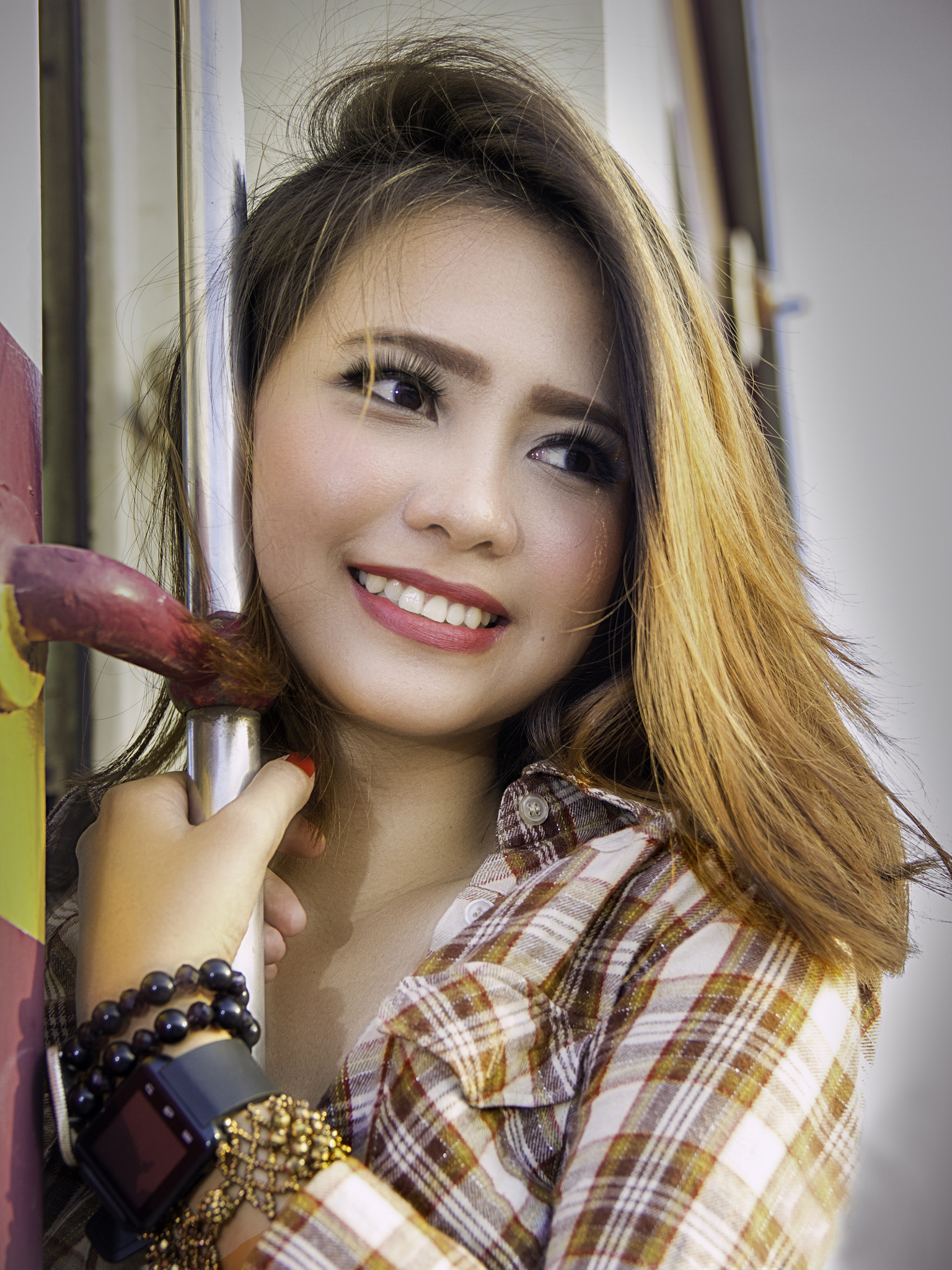 Canon EOS 600D (Rebel EOS T3i / EOS Kiss X5) sample photo. Smile photography