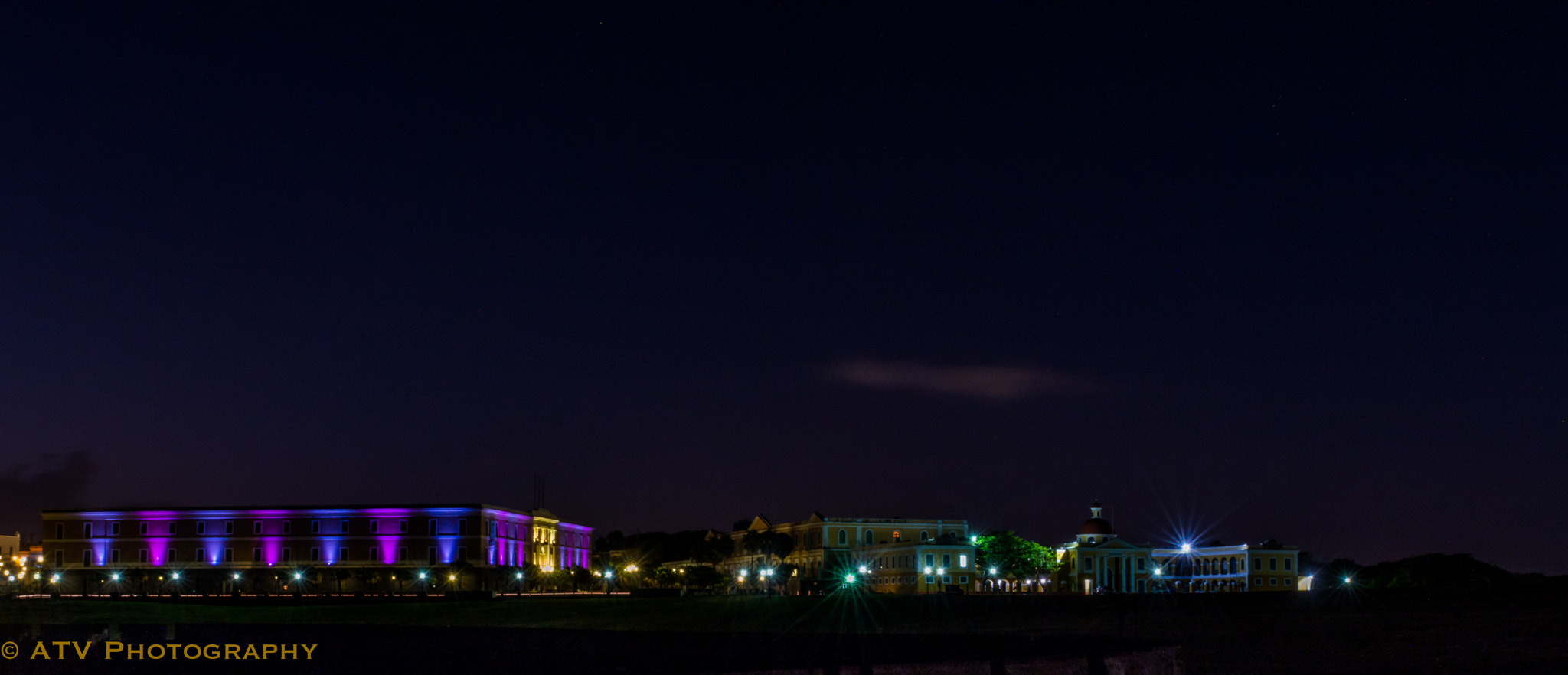 Nikon AF-S Nikkor 24-70mm F2.8G ED sample photo. Moonset and sunrise at el morro photography