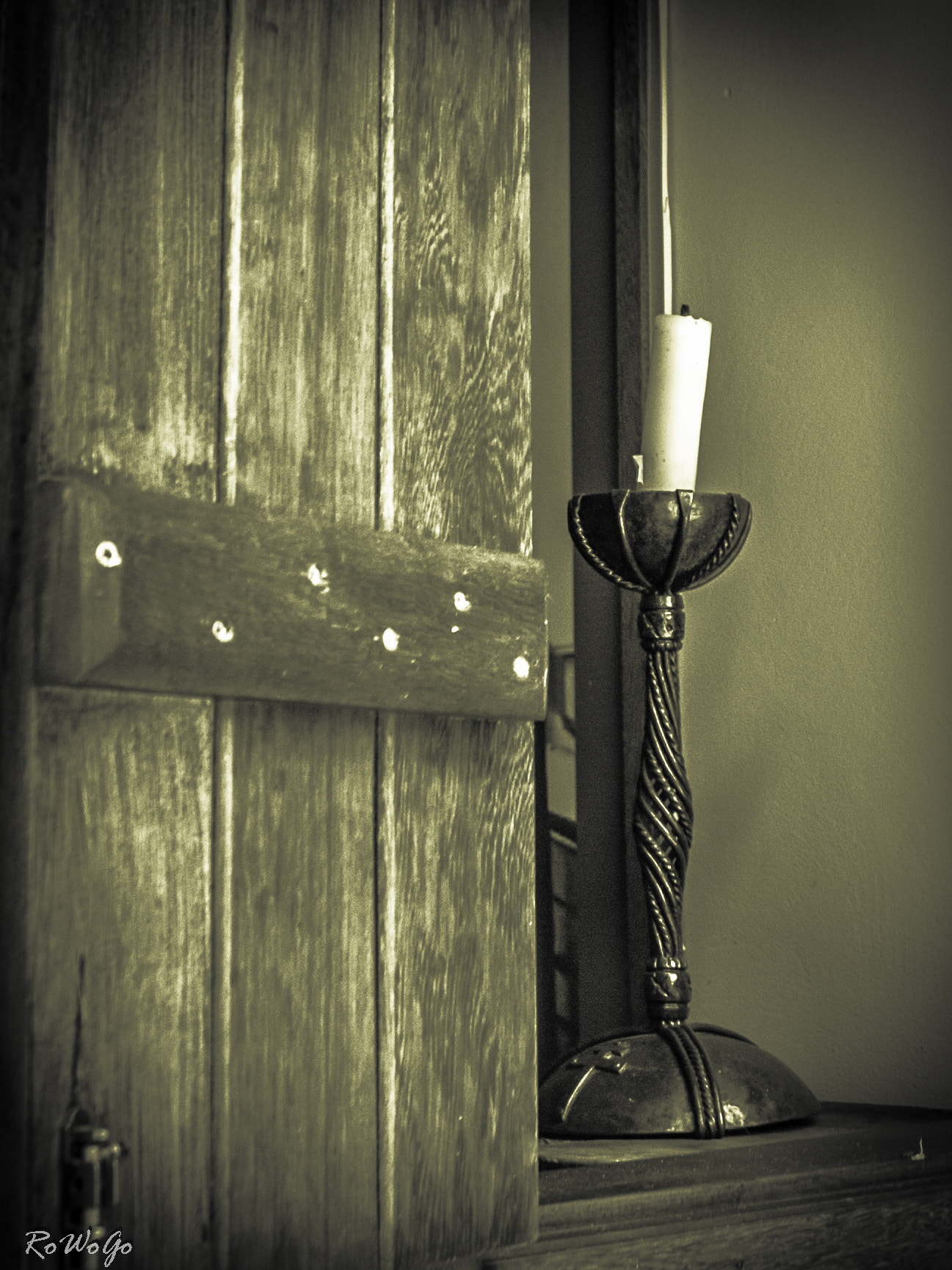 Canon EOS 100D (EOS Rebel SL1 / EOS Kiss X7) sample photo. The chapel photography