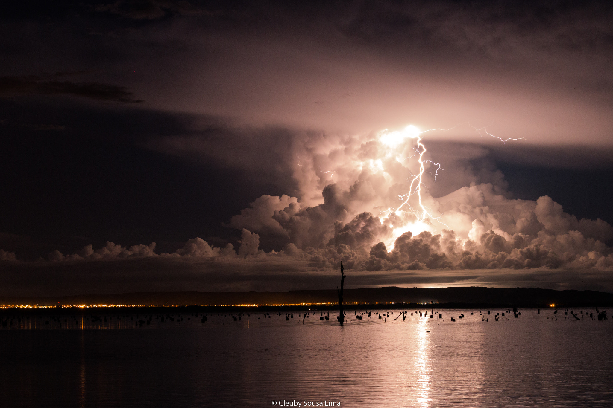 Canon EF-S 55-250mm F4-5.6 IS STM sample photo. Tempestade photography