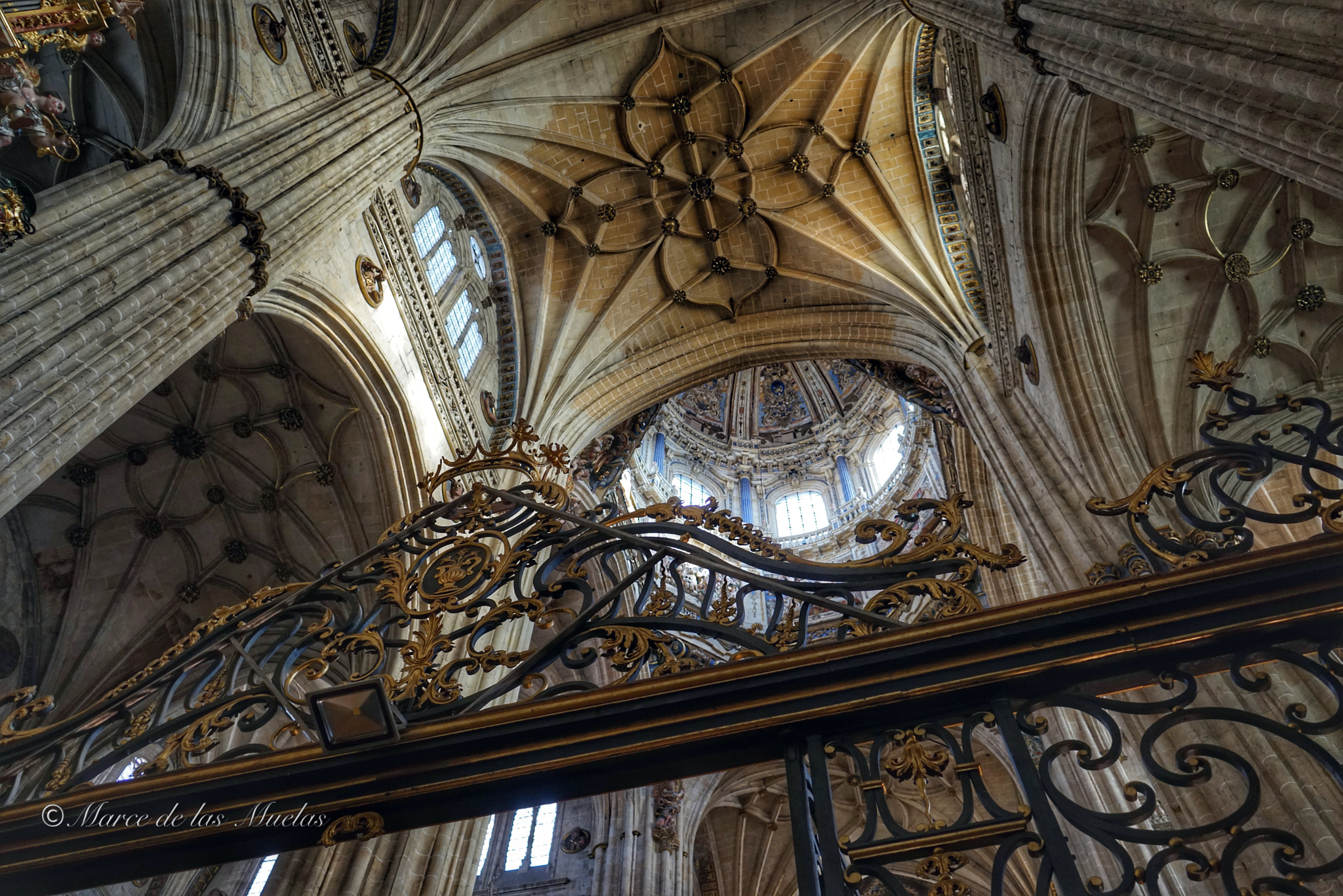 Sony a7R + Sony FE 28-70mm F3.5-5.6 OSS sample photo. Catedral de salamanca spain photography