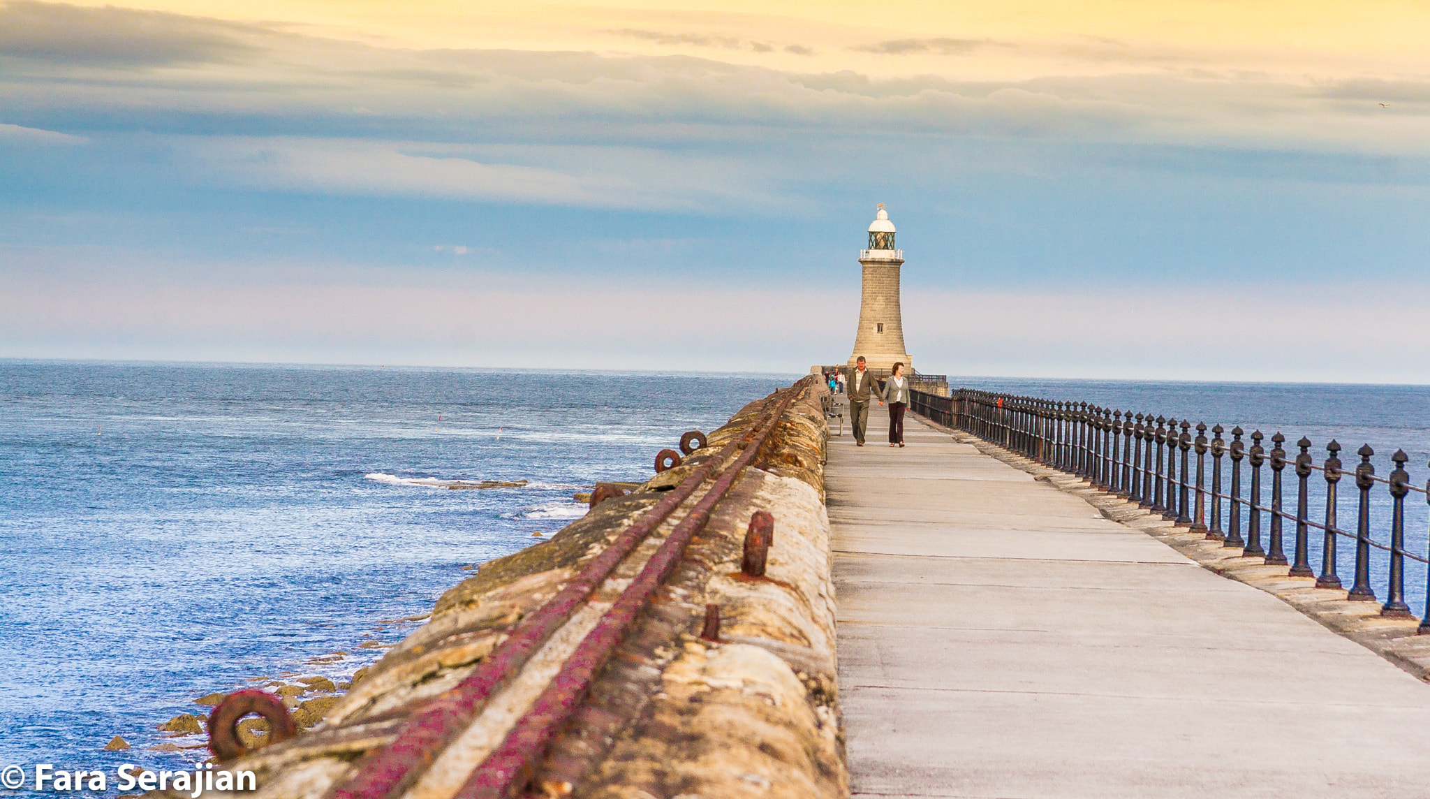 Canon EF-S 17-85mm F4-5.6 IS USM sample photo. Tynemouth pier photography