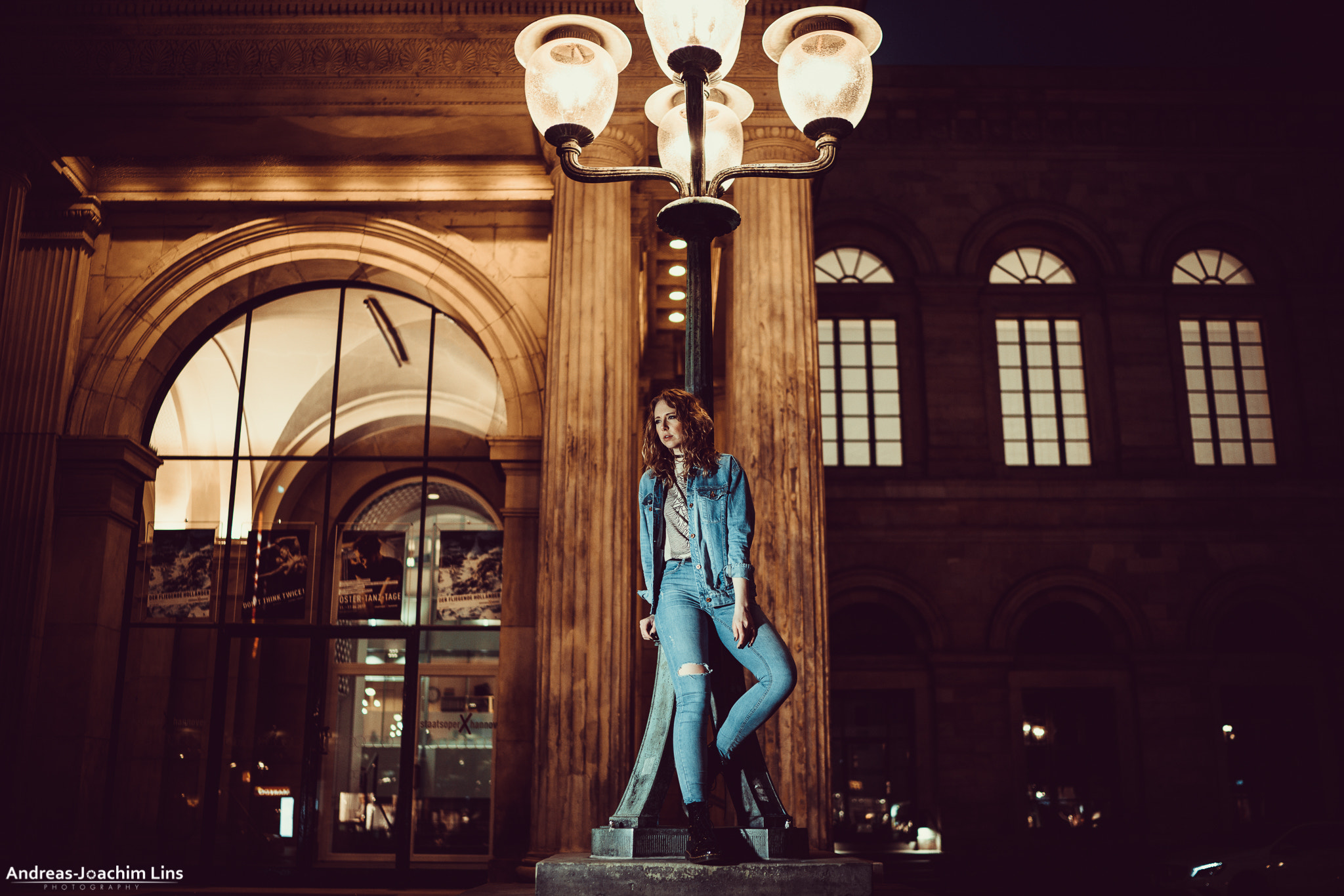 Sony a7R II + Sony Distagon T* FE 35mm F1.4 ZA sample photo. Opera photography