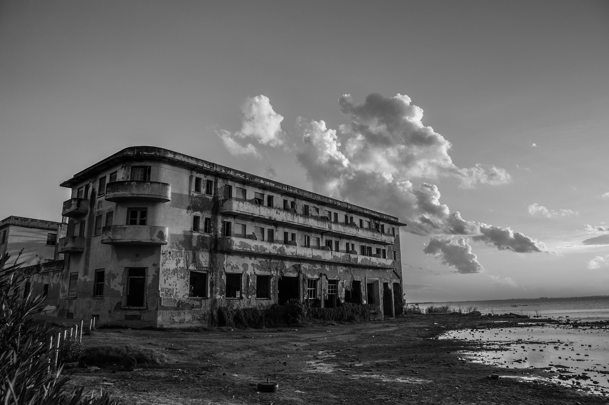 Sony DT 16-105mm F3.5-5.6 sample photo. Gran hotel viena photography