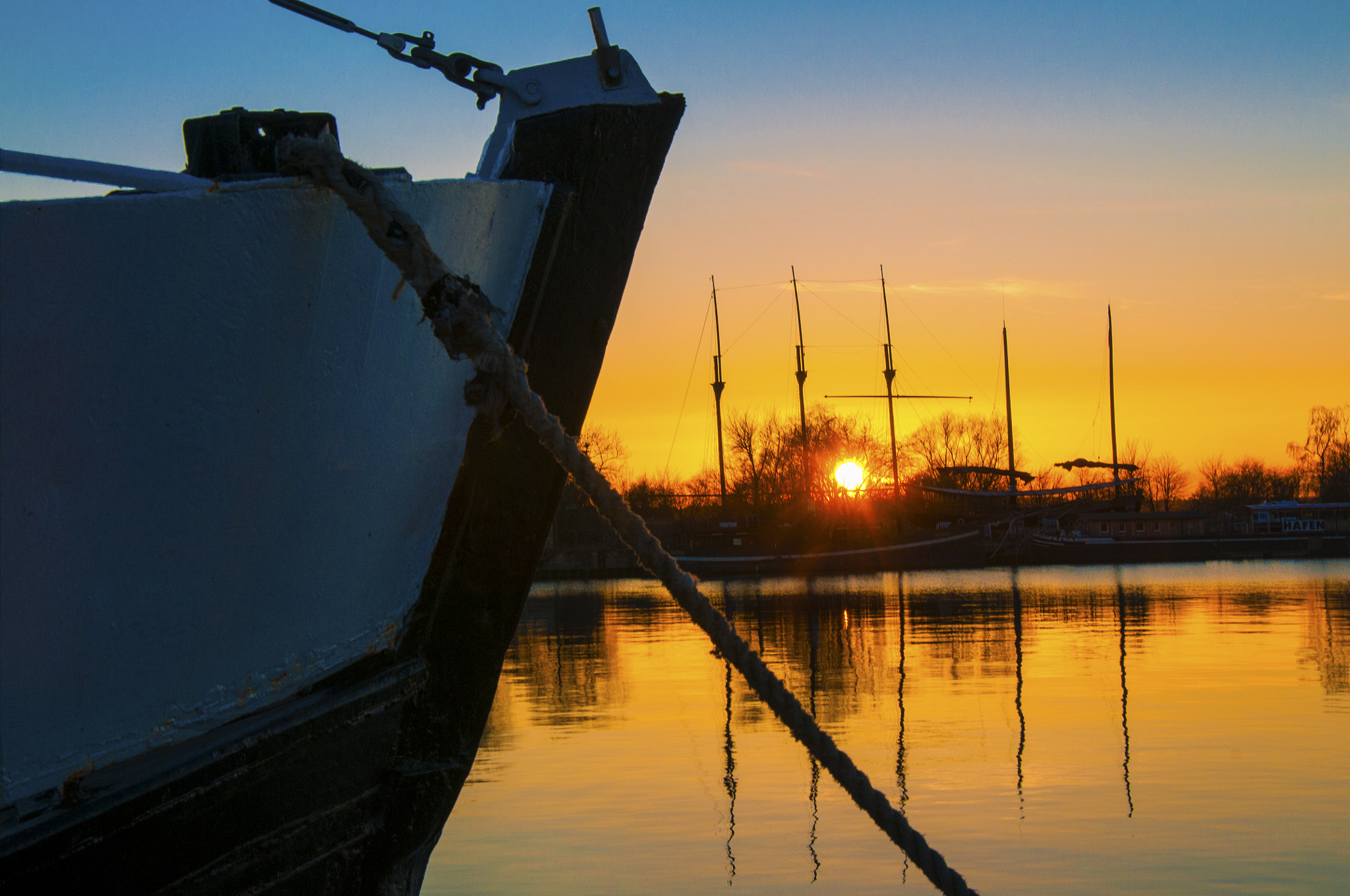Nikon D300S sample photo. Hafen am abend photography