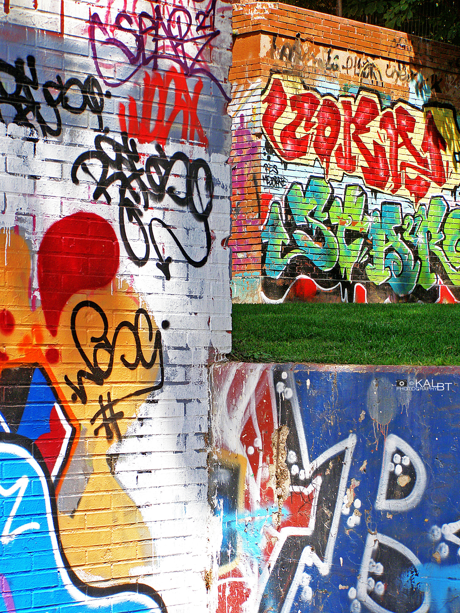 Olympus SP510UZ sample photo. Graffities (8) photography