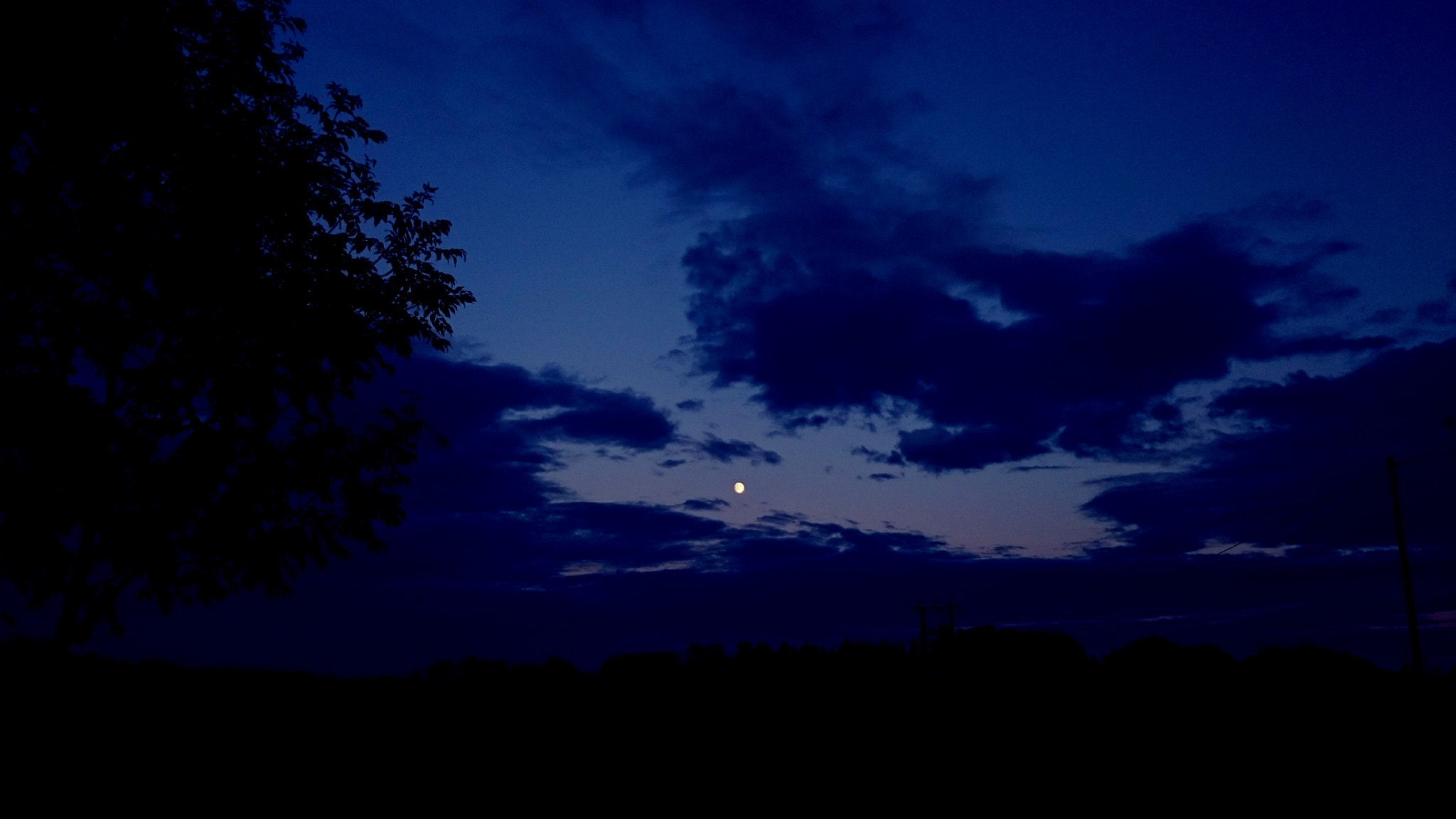 Sony Xperia Z1 Compact sample photo. Moon photography