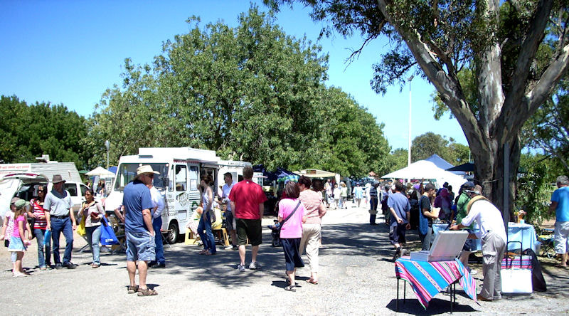 Nikon COOLPIX L10 sample photo. Willunga folk festival photography
