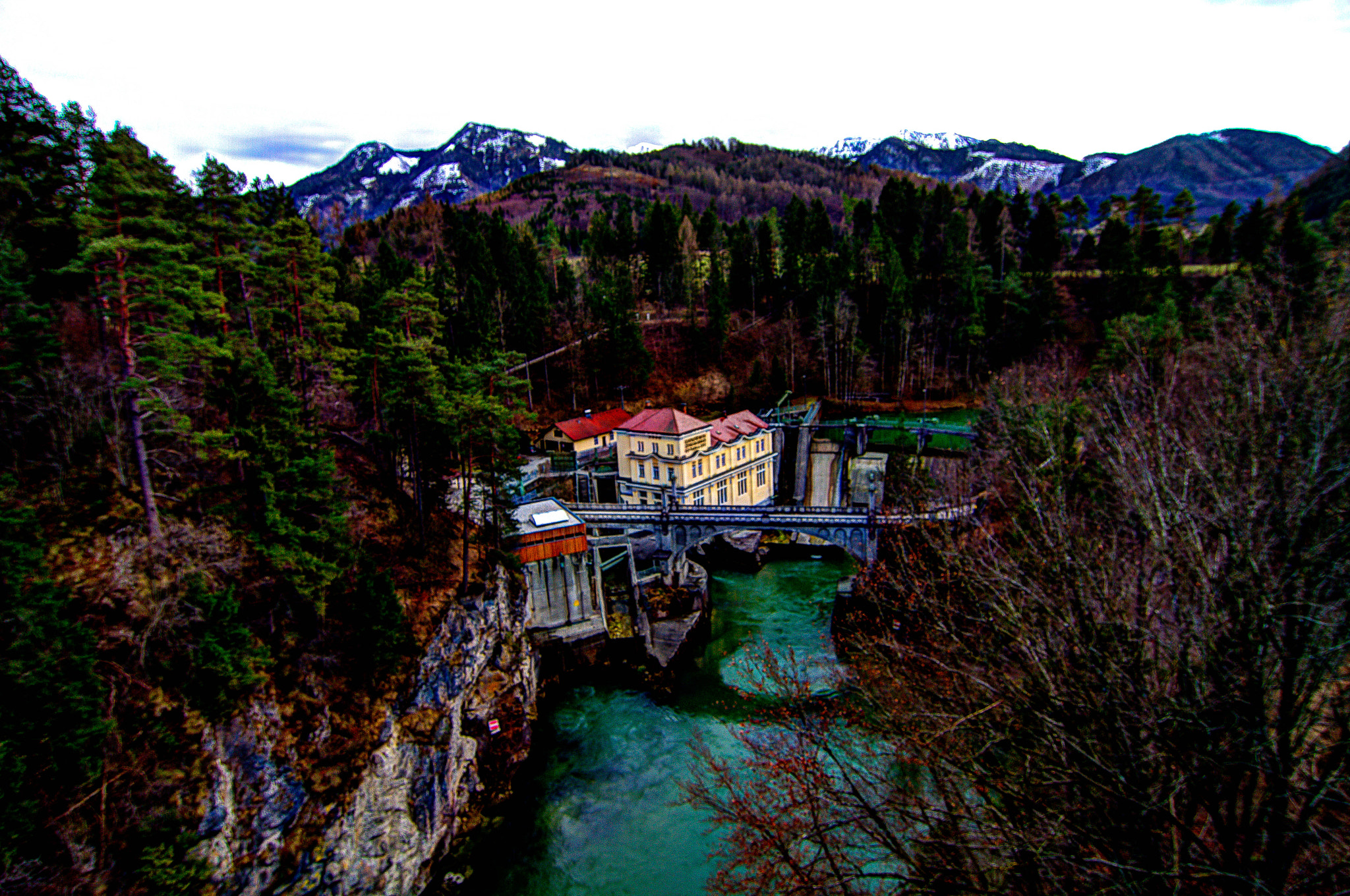 Tokina AT-X Pro 12-24mm F4 (IF) DX sample photo. Austria photography