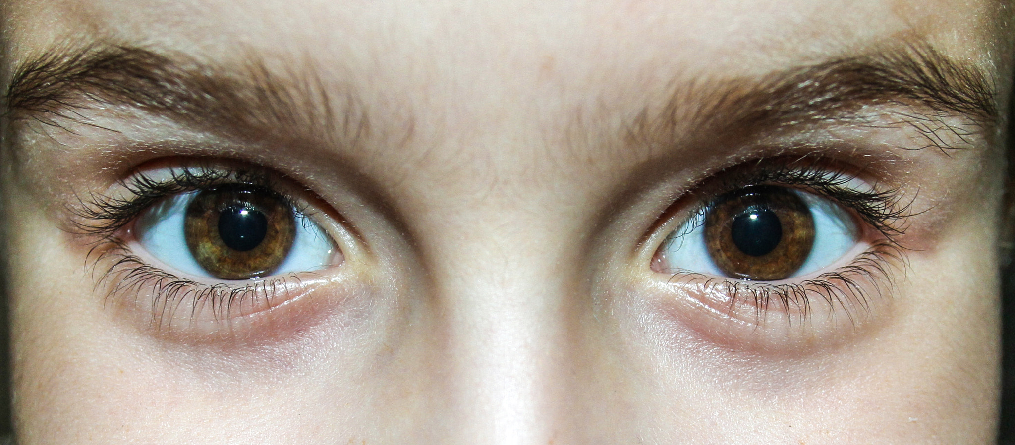 Canon EOS 7D + Canon EF 20mm F2.8 USM sample photo. Eyes photography
