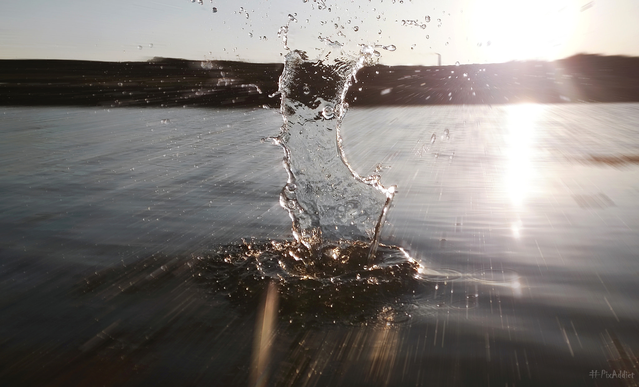 Samsung Galaxy E7 sample photo. Thrown a stone. photography