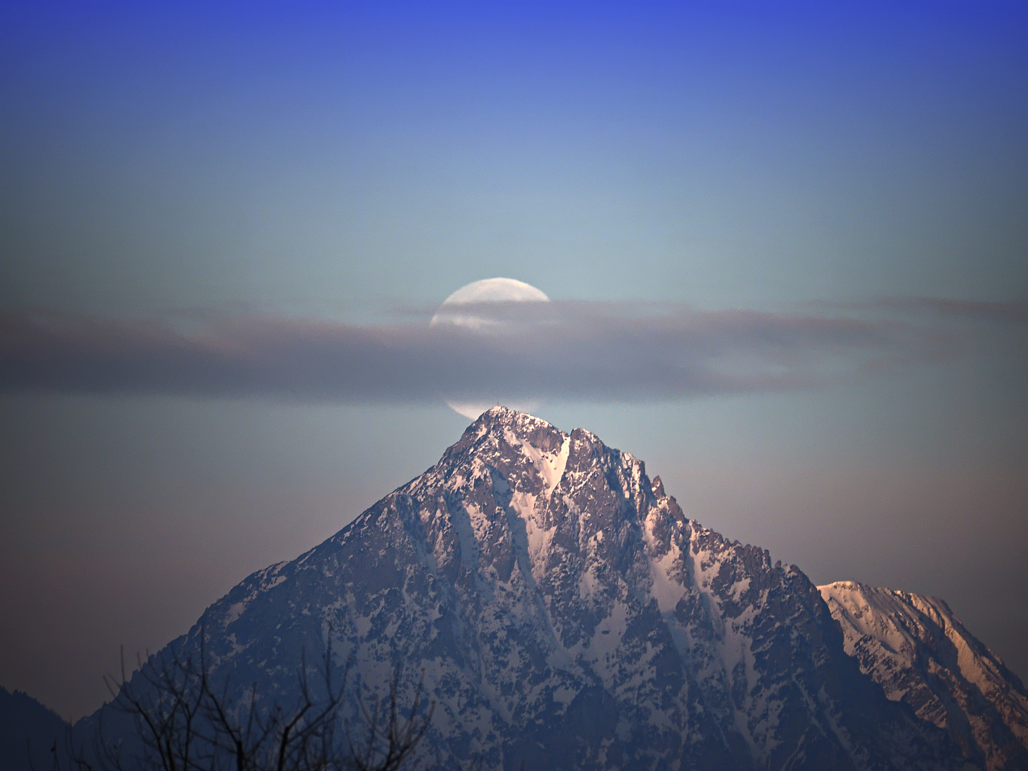 Olympus OM-D E-M1 sample photo. Moon set censored photography