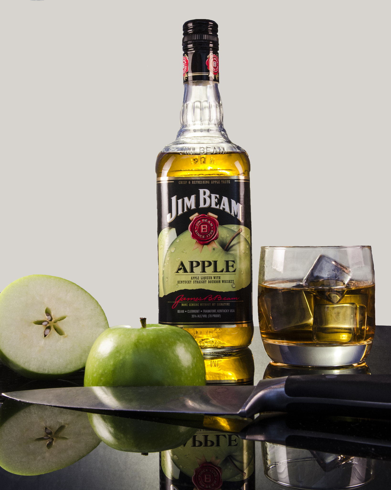 Nikon AF-S Nikkor 24-70mm F2.8G ED sample photo. Jim bean apple. photography