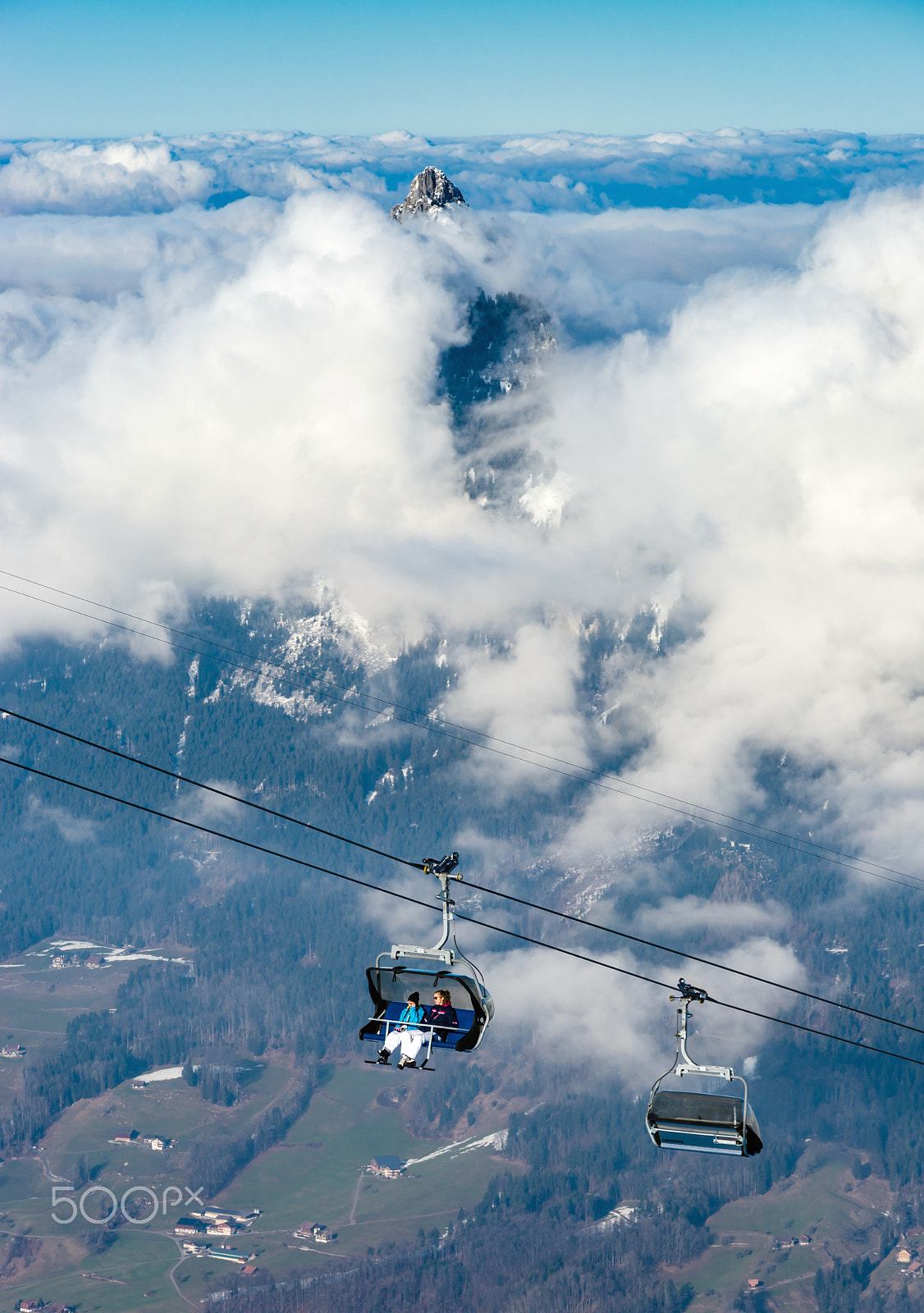 Minolta AF 80-200mm F2.8 HS-APO G sample photo. Chair lift to the high point on ski resort, sunny day photography