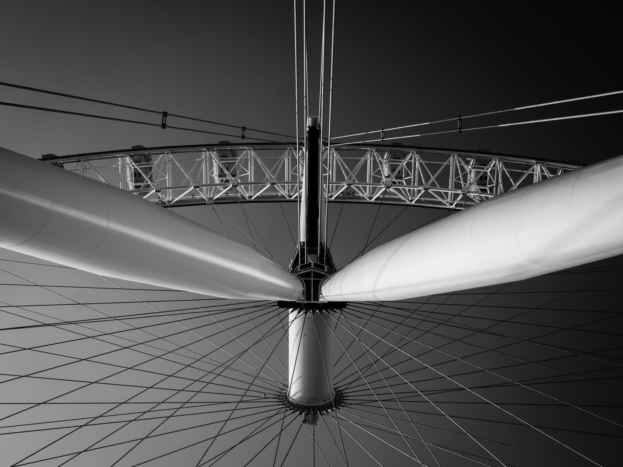Olympus OM-D E-M5 + Olympus M.Zuiko Digital 25mm F1.8 sample photo. London eye photography