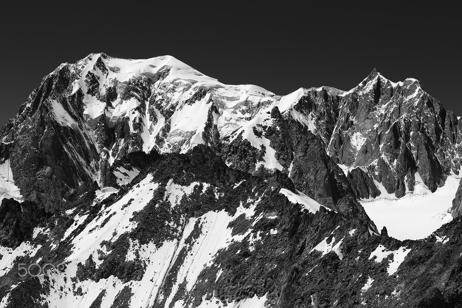 Canon EOS 600D (Rebel EOS T3i / EOS Kiss X5) + Canon EF 17-40mm F4L USM sample photo. Monte bianco photography
