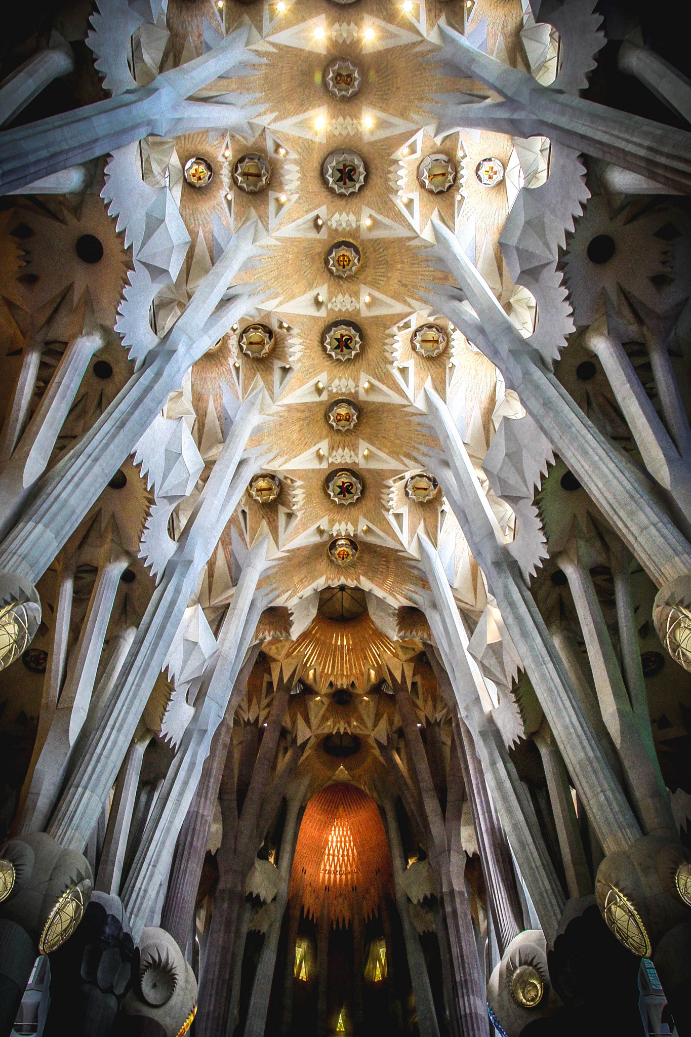 Canon EOS 50D + Sigma 17-70mm F2.8-4 DC Macro OS HSM sample photo. Sagrada família photography