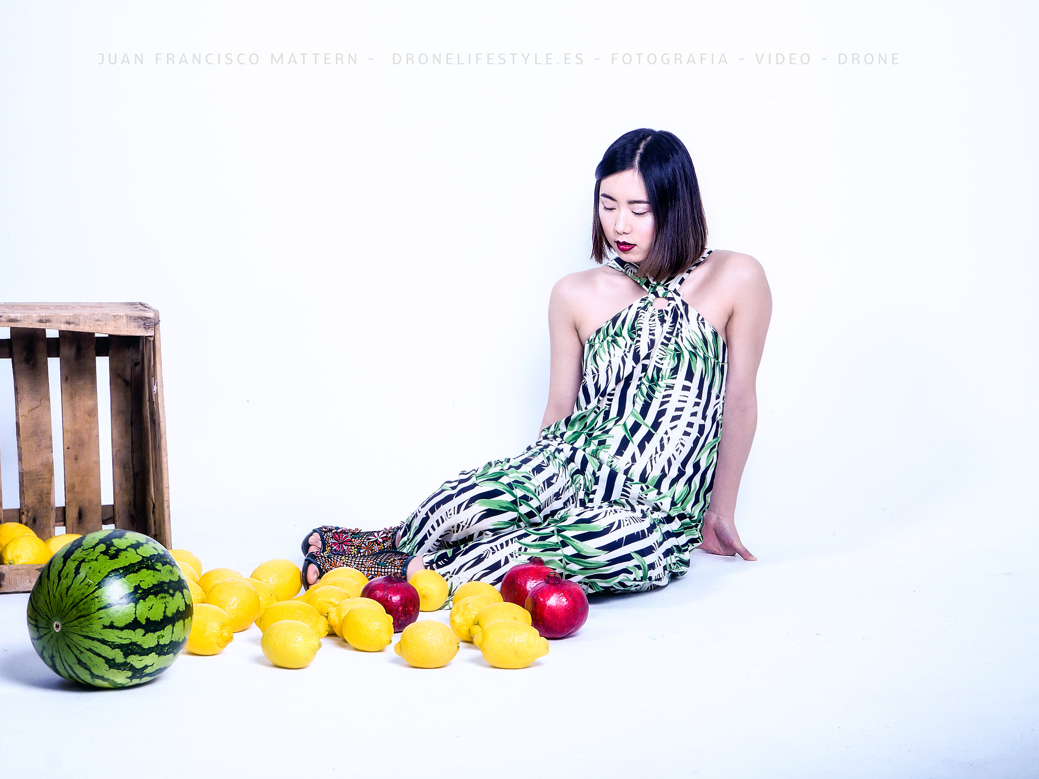 Panasonic Leica DG Nocticron 42.5mm F1.2 ASPH OIS sample photo. Frutal beauty & fashion shooting photography