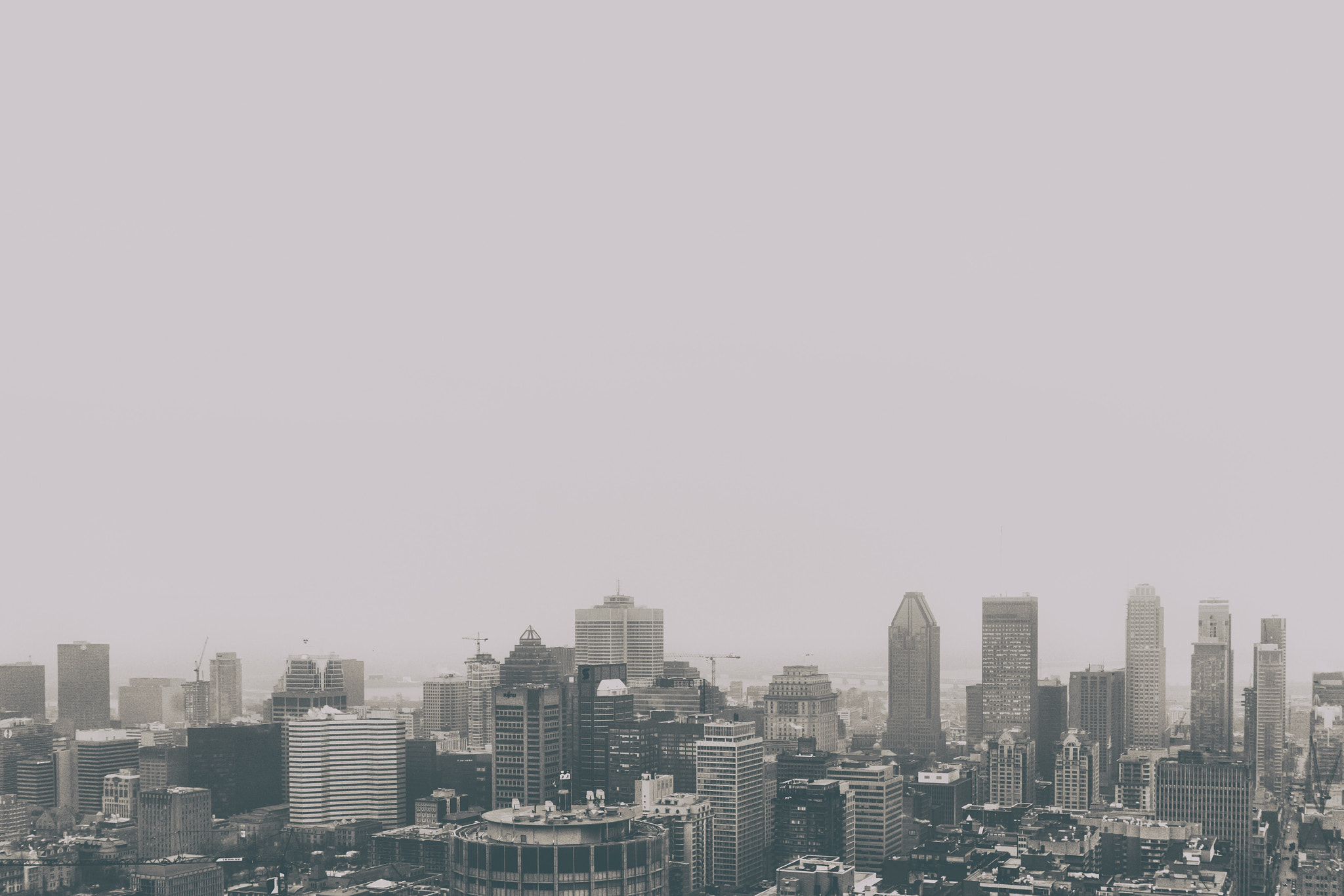 Sony a7 II + Sony Sonnar T* FE 35mm F2.8 ZA sample photo. Montreal view from mont-royal photography