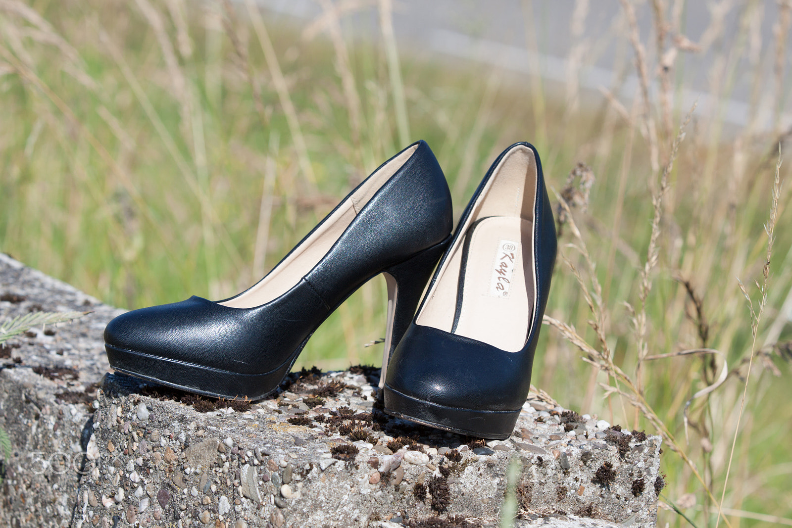Canon EOS 50D sample photo. High heels. photography