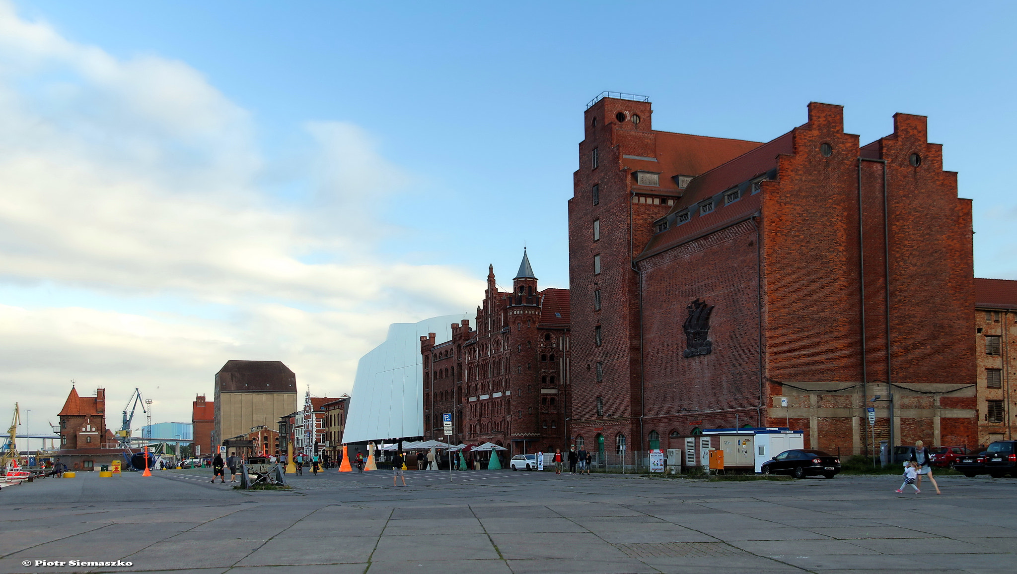 Canon EOS 100D (EOS Rebel SL1 / EOS Kiss X7) sample photo. Stralsund photography
