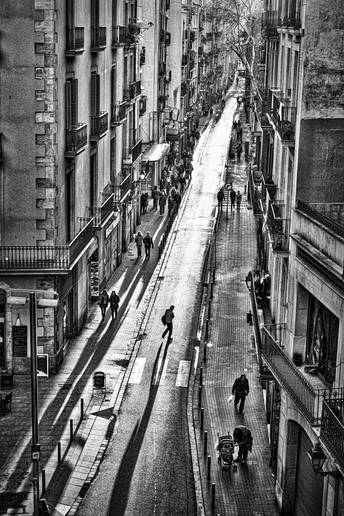 Fujifilm X-Pro1 + Fujifilm XF 35mm F1.4 R sample photo. Streetbcn photography