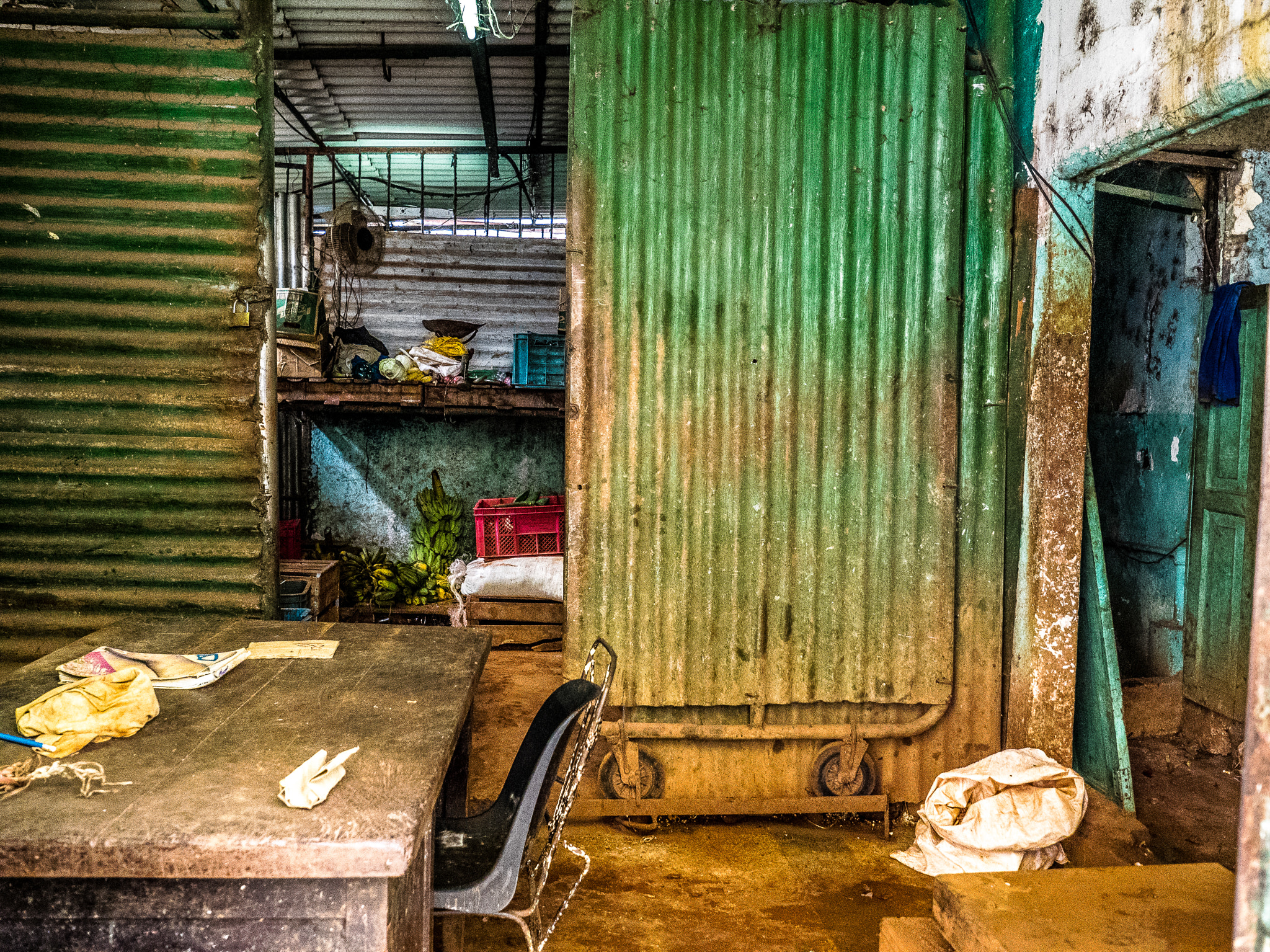 Olympus M.Zuiko Digital ED 7-14mm F2.8 PRO sample photo. Havana colors photography