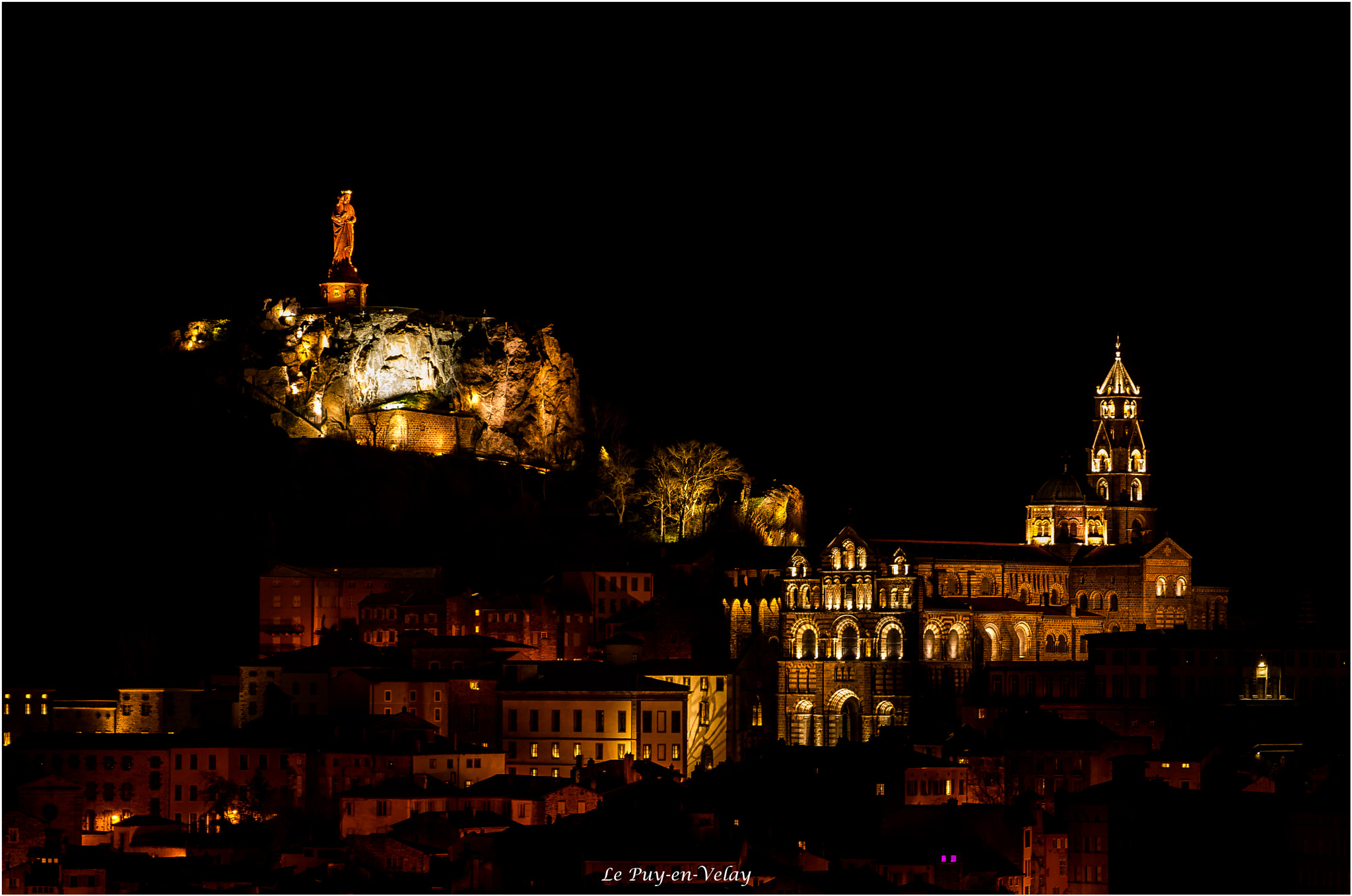Pentax smc DA* 50-135mm F2.8 ED (IF) SDM sample photo. Le puy des lumières photography