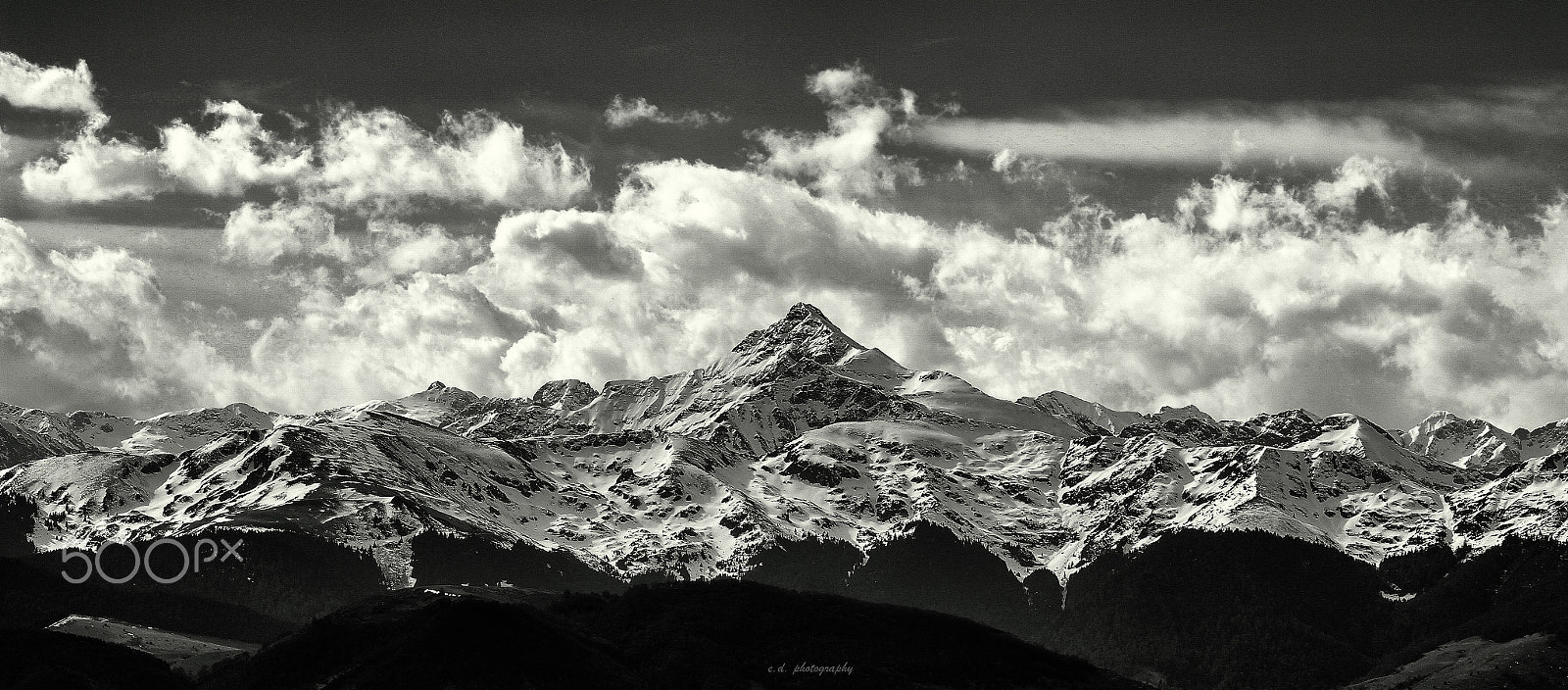 Canon EOS 600D (Rebel EOS T3i / EOS Kiss X5) + EF75-300mm f/4-5.6 sample photo. Montaigu peak (b&w), hautes-pyrennees, france photography