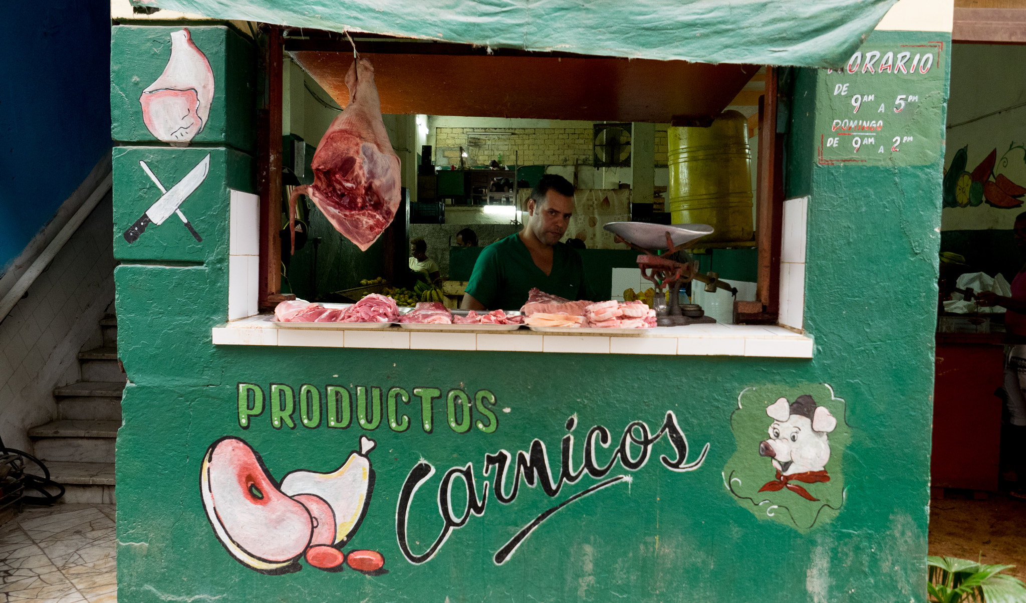 Olympus M.Zuiko Digital ED 7-14mm F2.8 PRO sample photo. Pork butcher photography