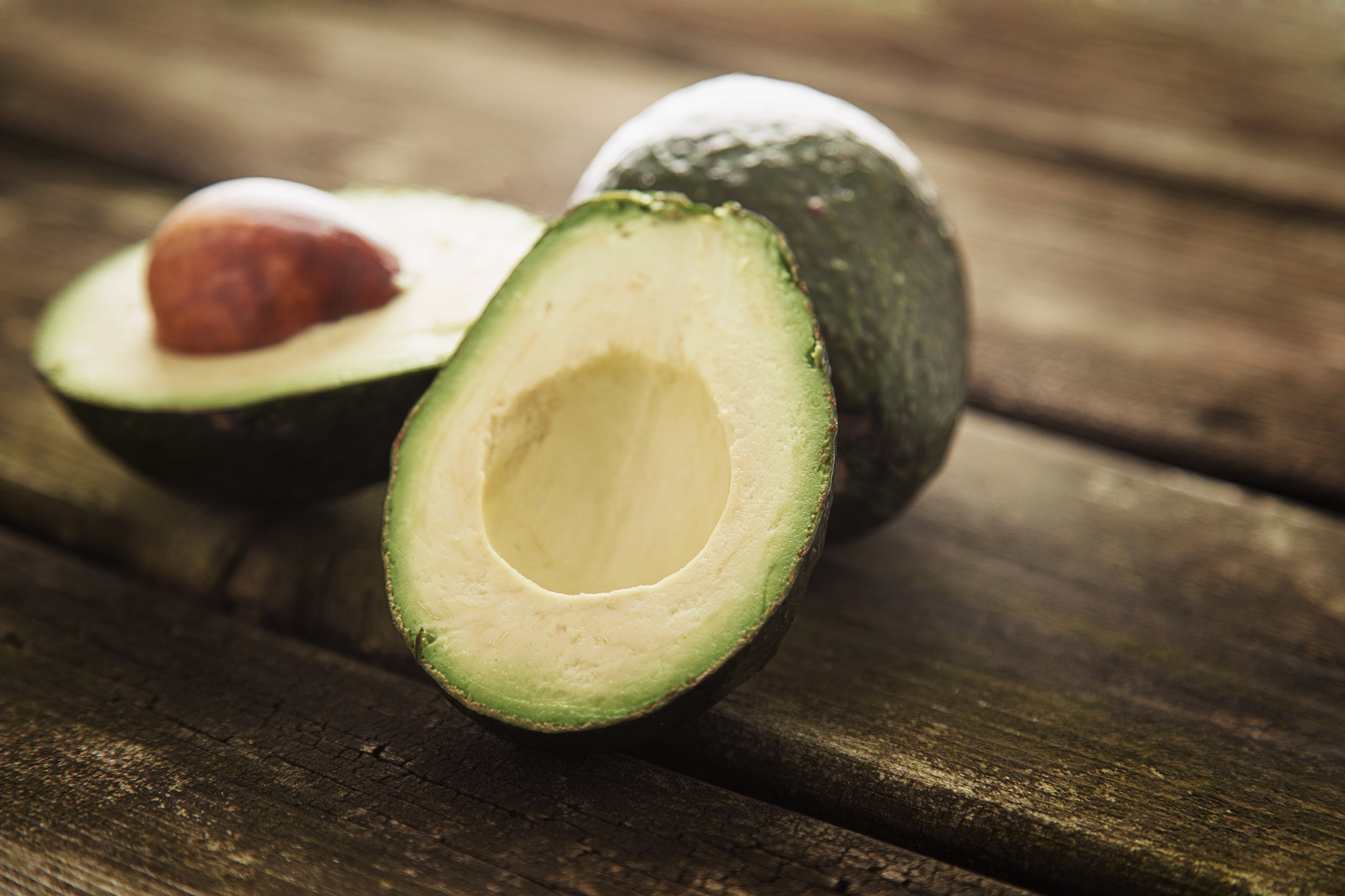 Canon EOS-1D X sample photo. Fresh avocados photography