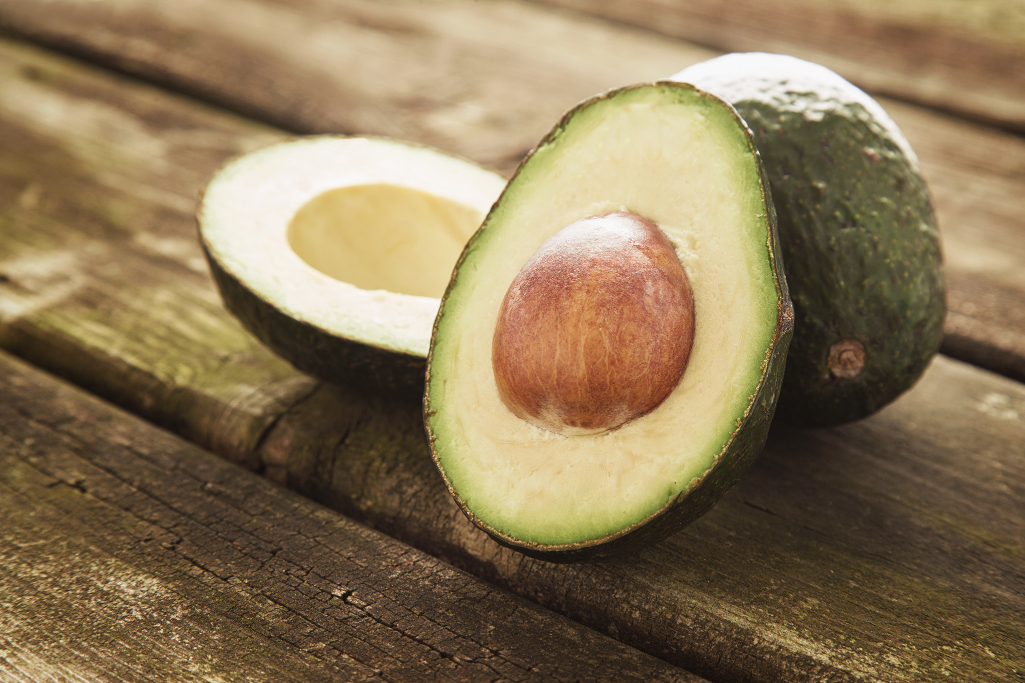 Canon EOS-1D X sample photo. Fresh avocados photography