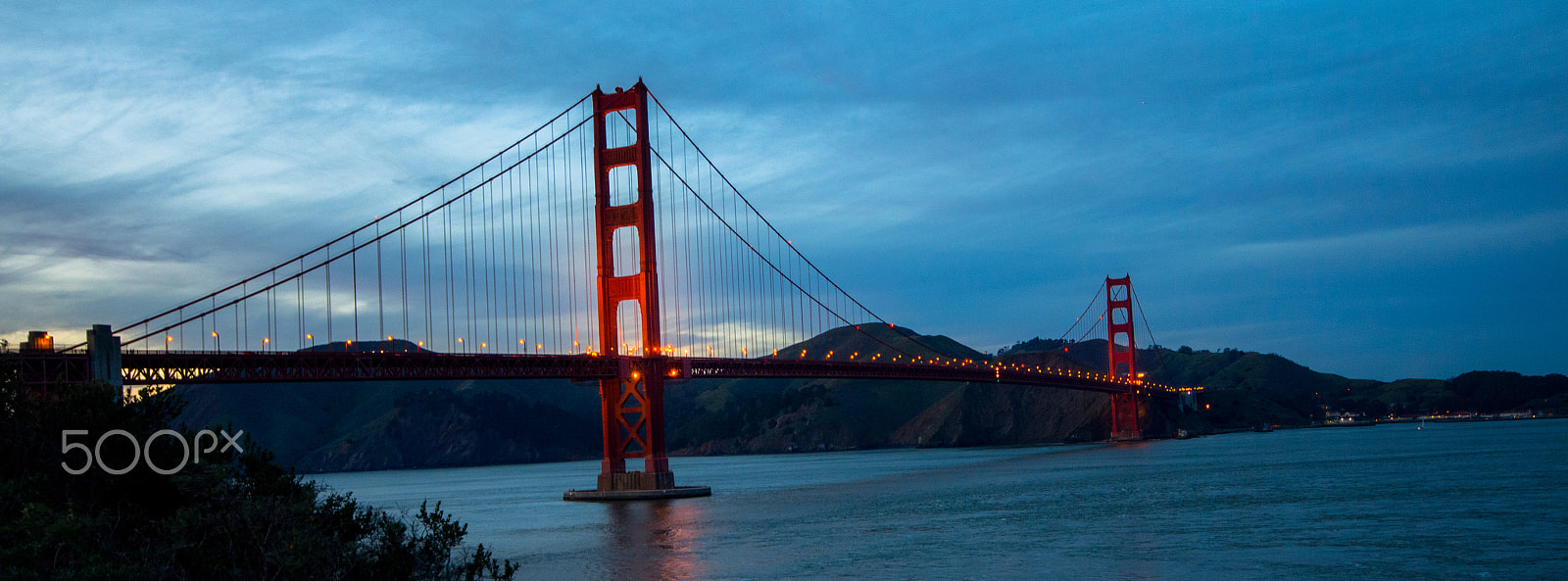 Sigma 10-20mm F4-5.6 EX DC HSM sample photo. Golden gate bridge at dusk photography