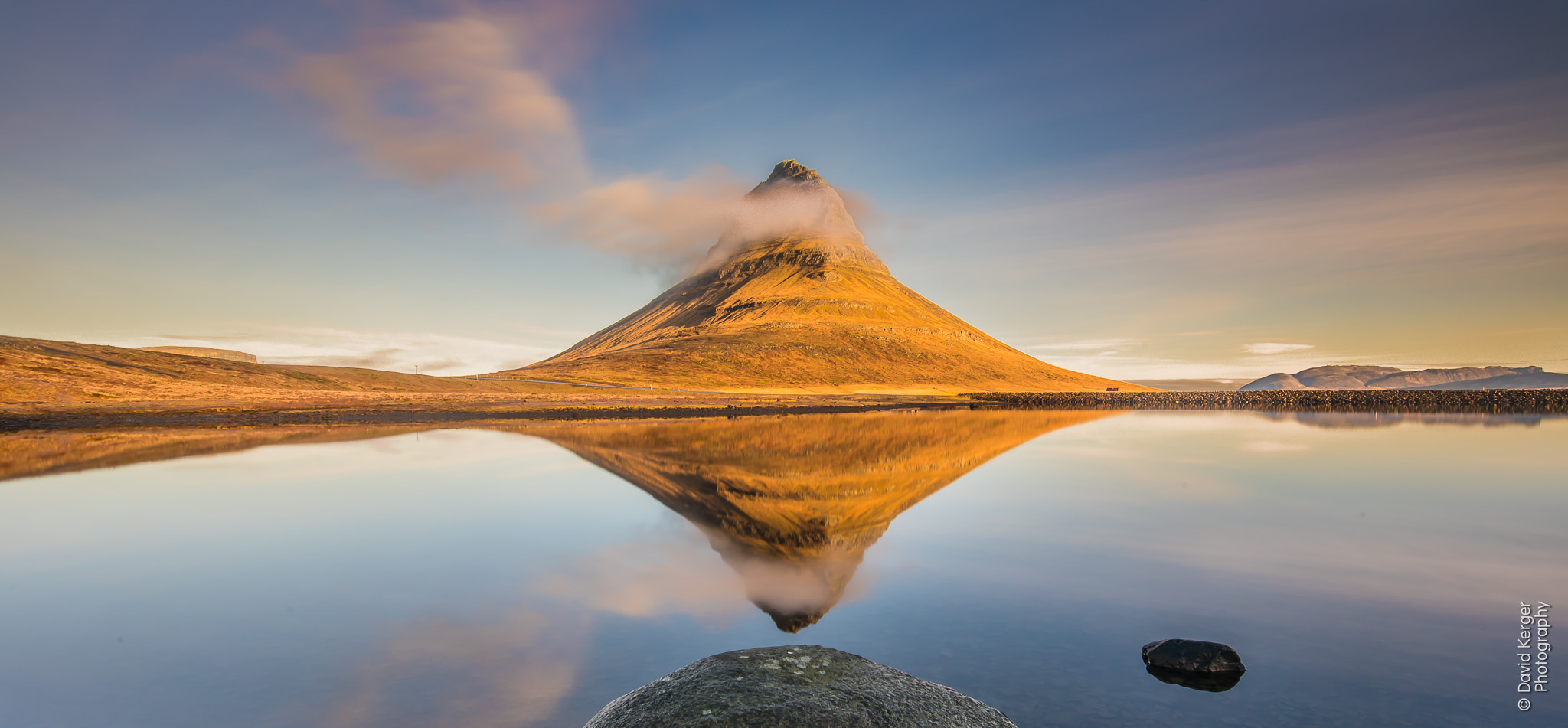 Nikon AF-S Nikkor 18-35mm F3.5-4.5G ED sample photo. Kirkjufell photography