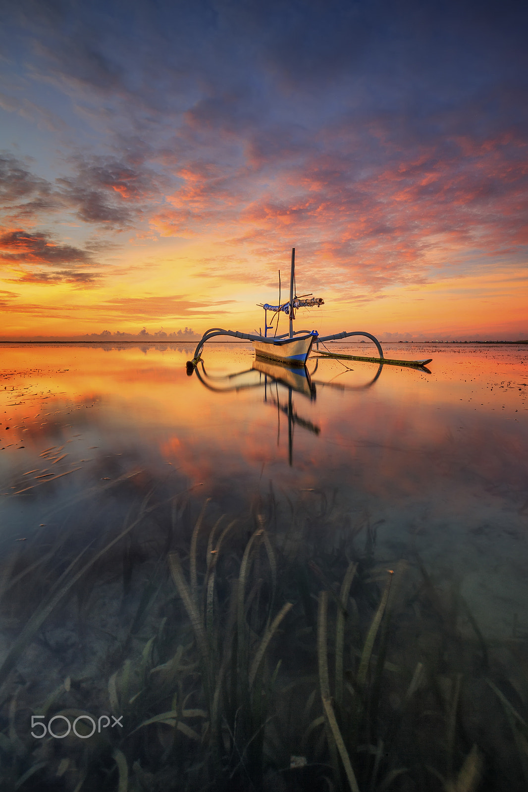 Canon EF 16-35mm F4L IS USM sample photo. Beautiful morning photography