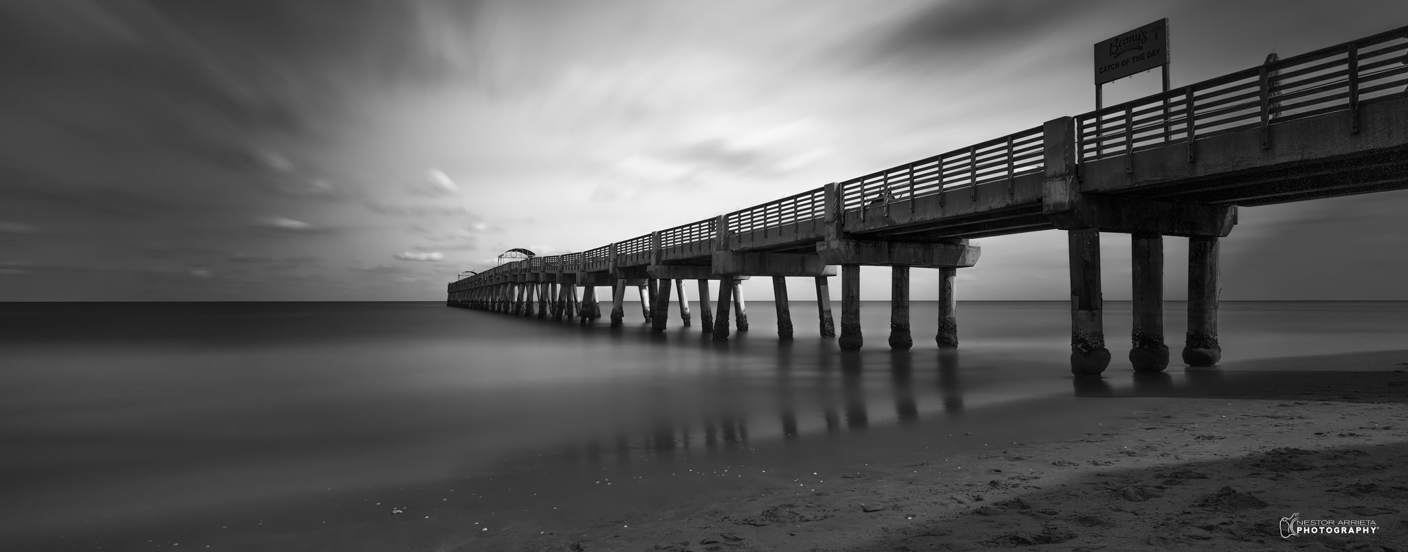 Canon EOS 5DS R + Canon EF 17-40mm F4L USM sample photo. The pier photography