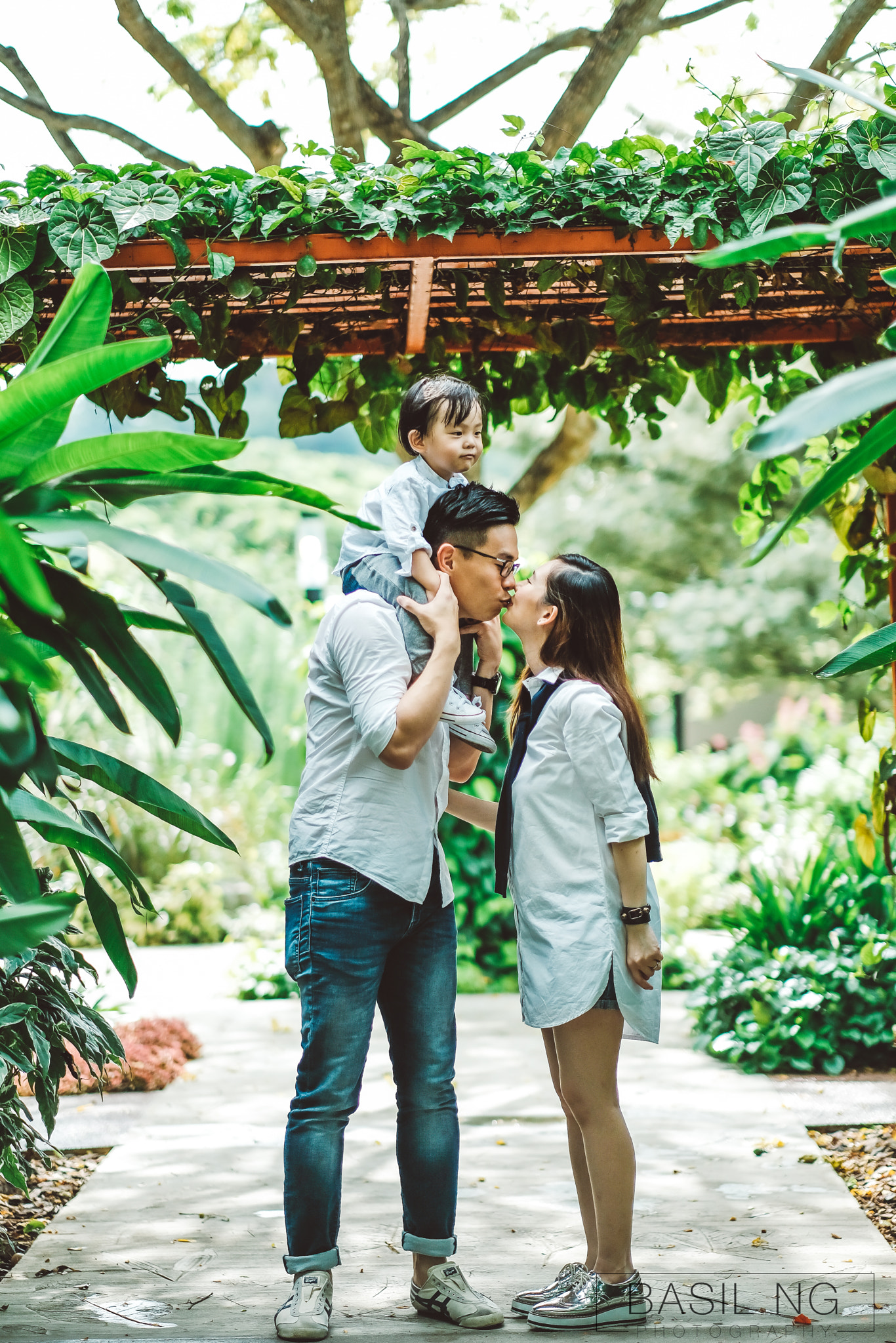 Fujifilm X-T2 + Fujifilm XF 56mm F1.2 R sample photo. Allan + rebecca + caius photography
