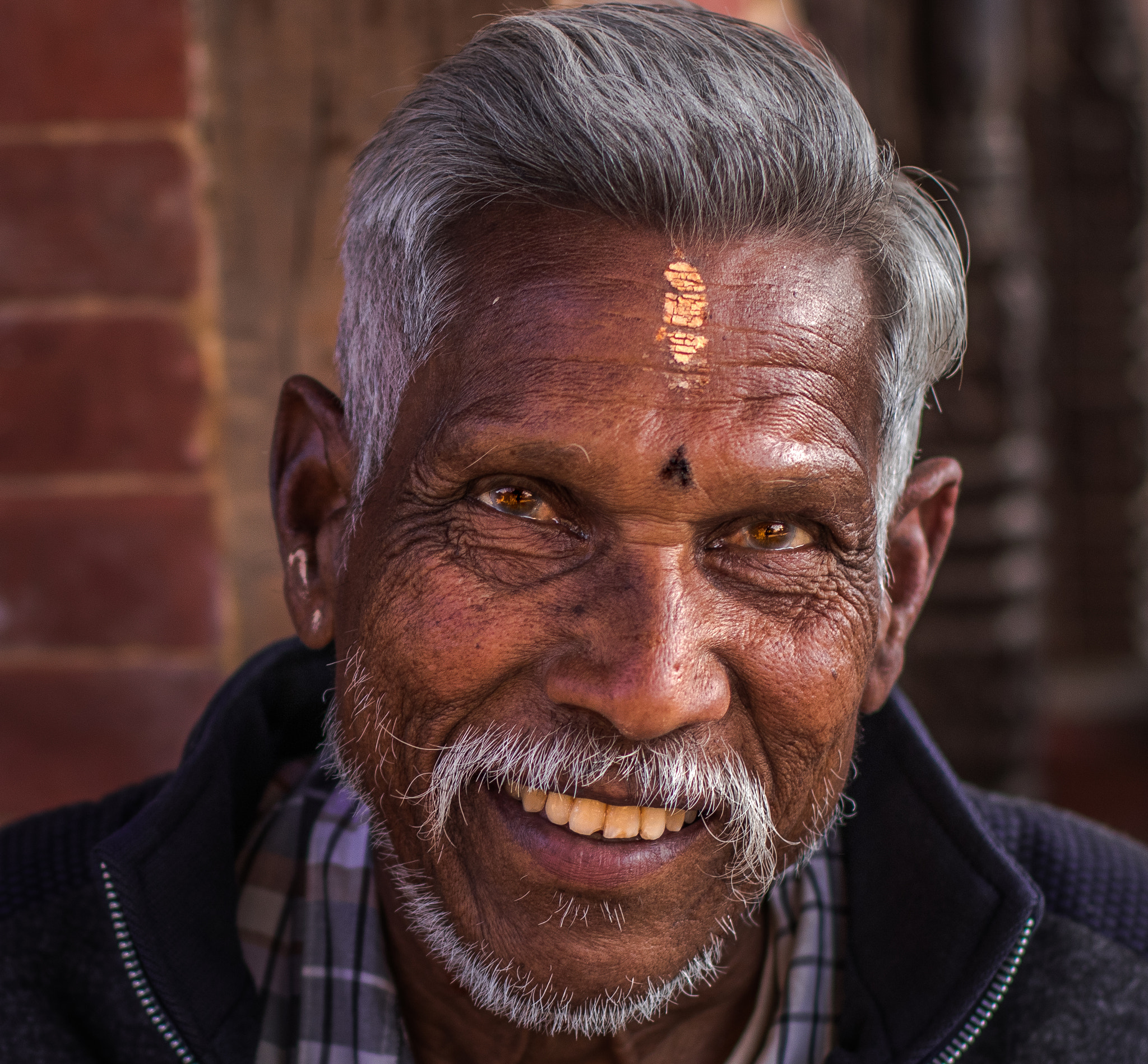 Canon EOS 80D + Canon EF 50mm F1.4 USM sample photo. Old smile photography