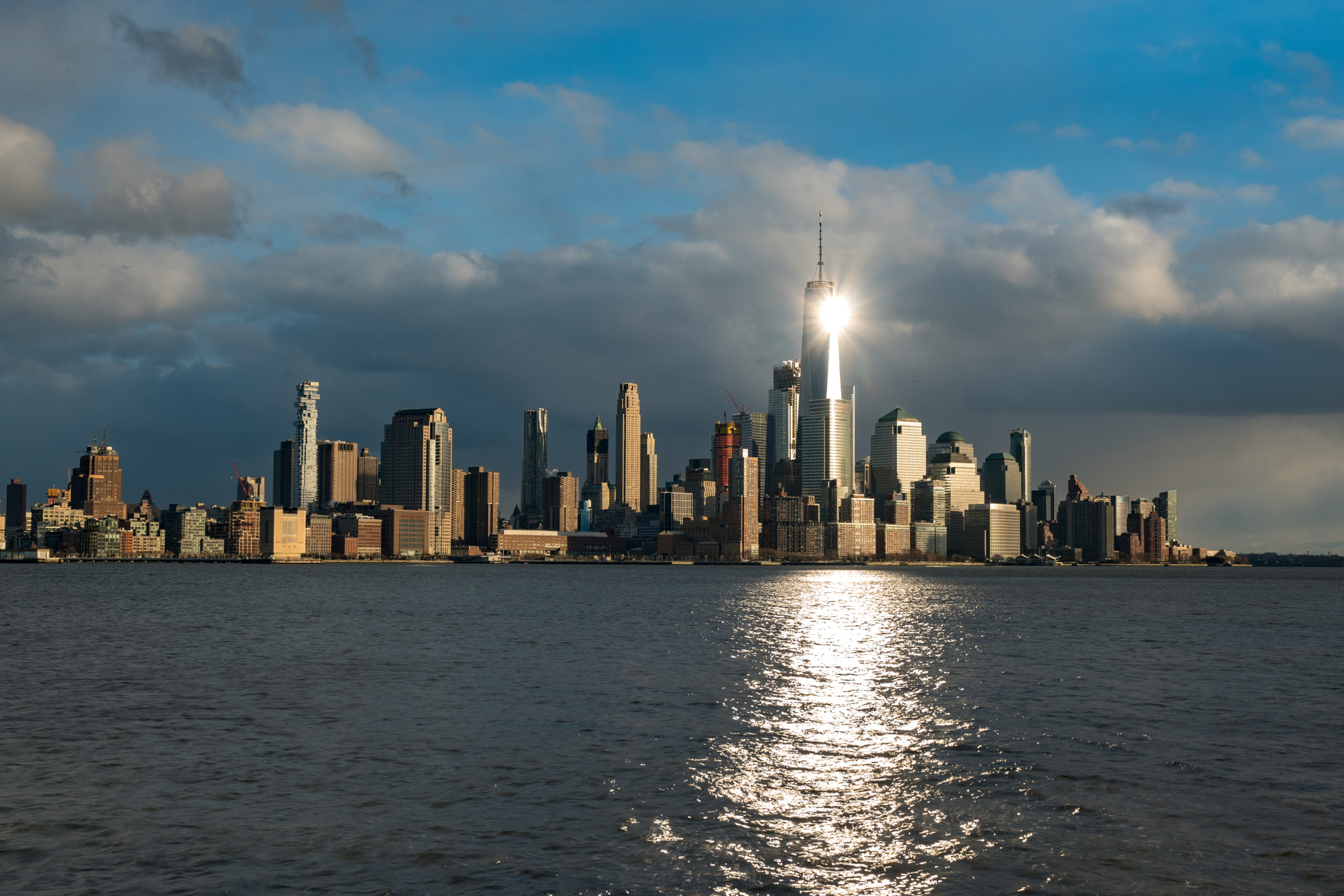 35mm F2.0 sample photo. Manhattan_sunset photography
