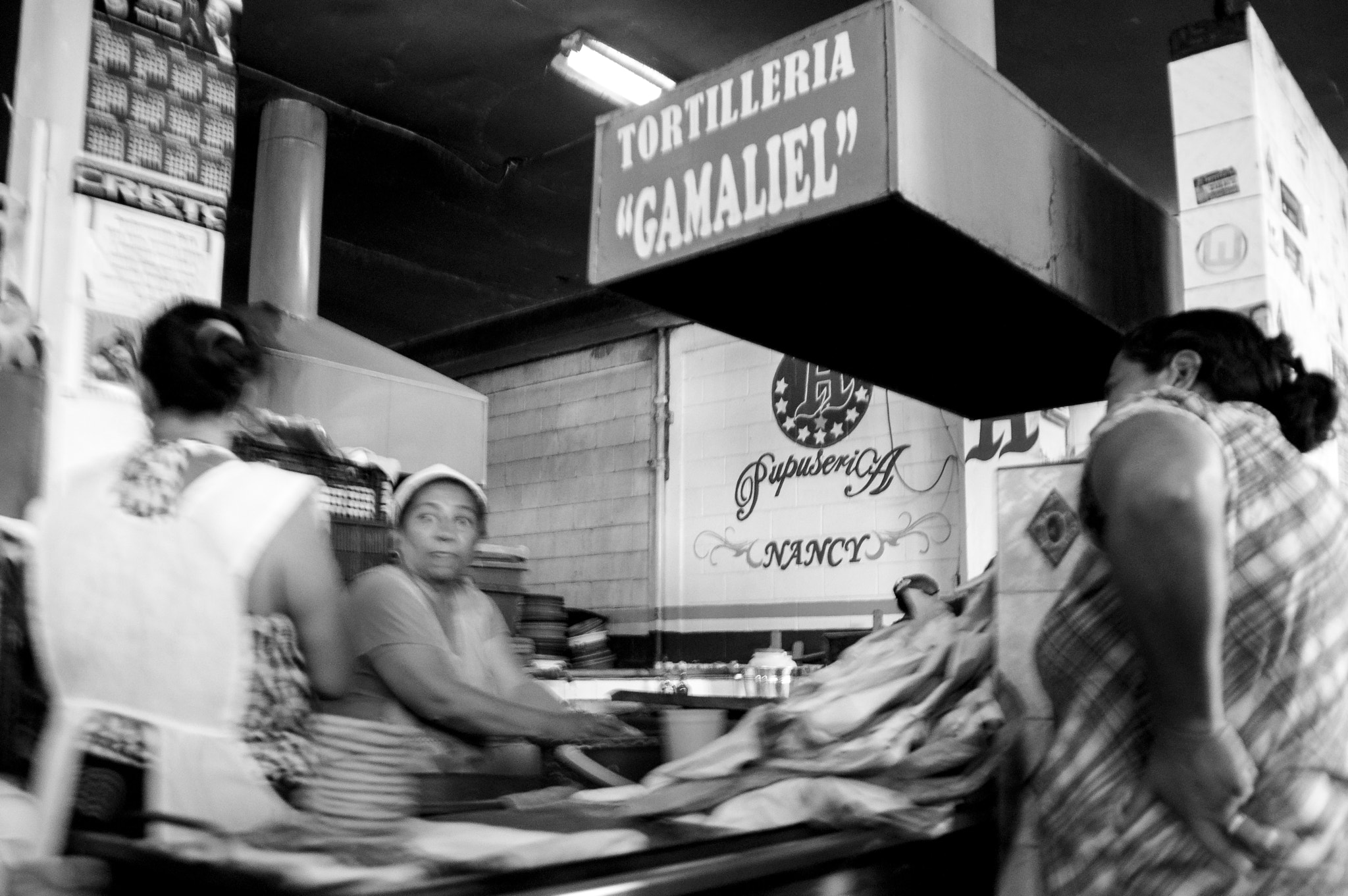 Nikon D5000 sample photo. Tortilleria "gamaliel" photography