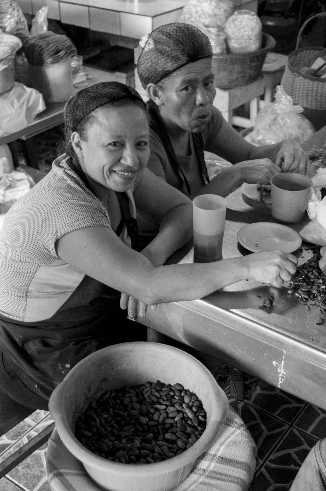 Nikon D5000 sample photo. Smiles and cacao photography