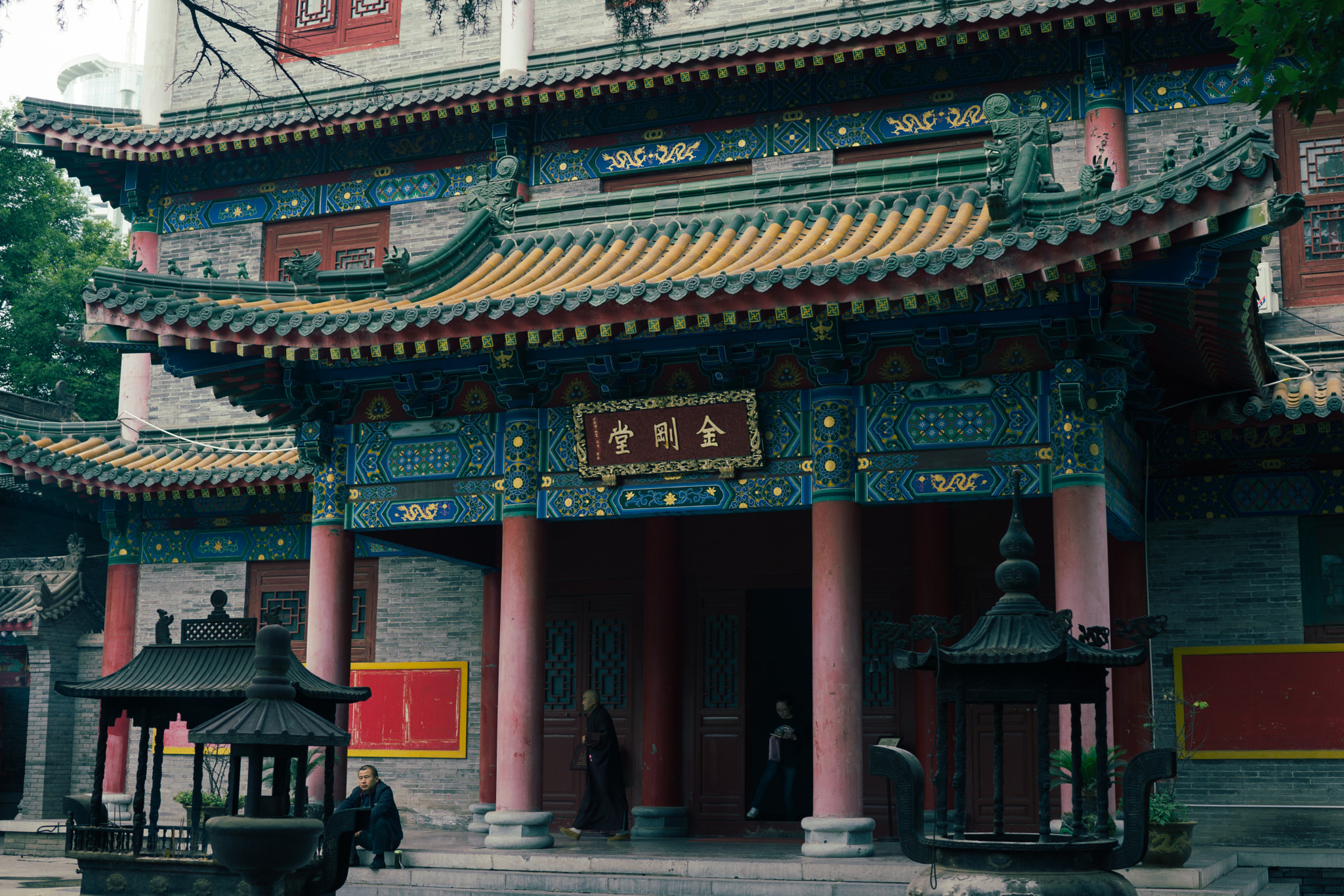 Sigma 30mm F2.8 EX DN sample photo. Temple house photography