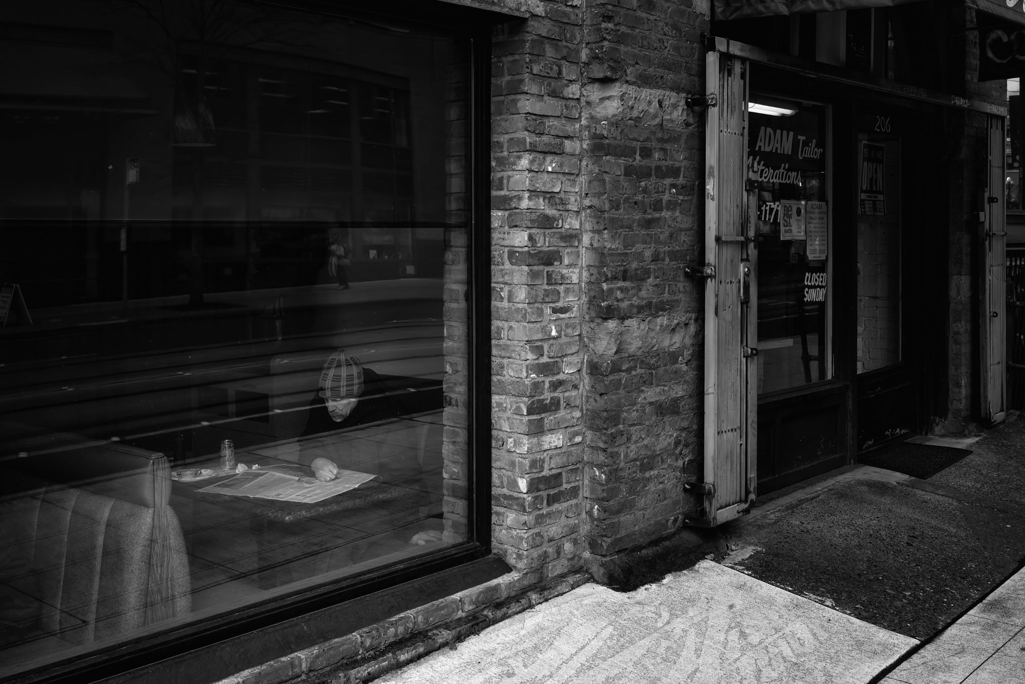 Leica Summilux-M 35mm F1.4 ASPH sample photo. Morning paper photography