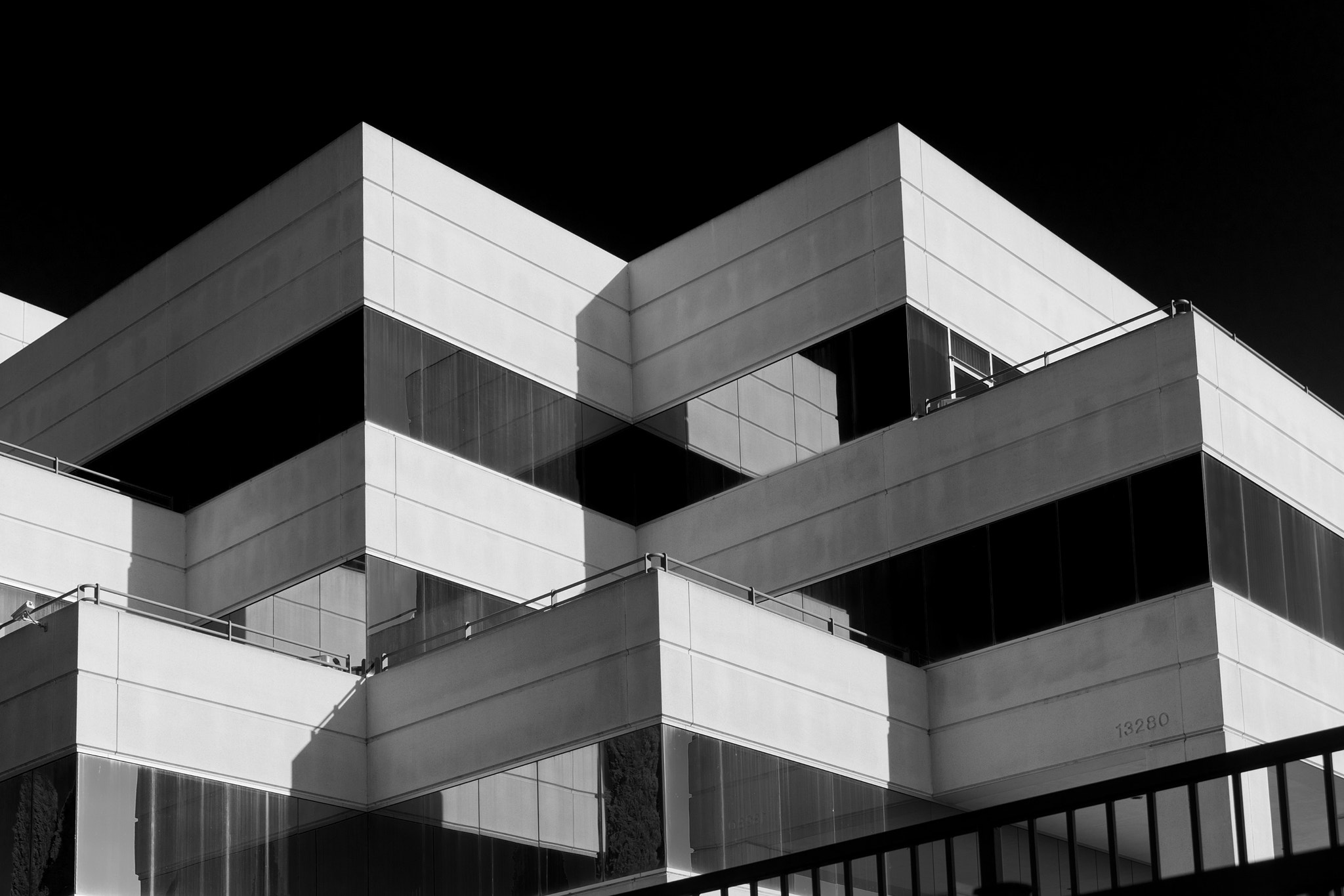 Tri-Elmar-M 1:4/28-35-50 ASPH. sample photo. Crystal cathedral photography