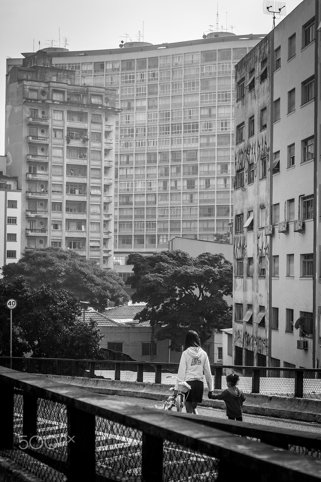 Canon EF 50mm F1.4 USM sample photo. Minhocão photography