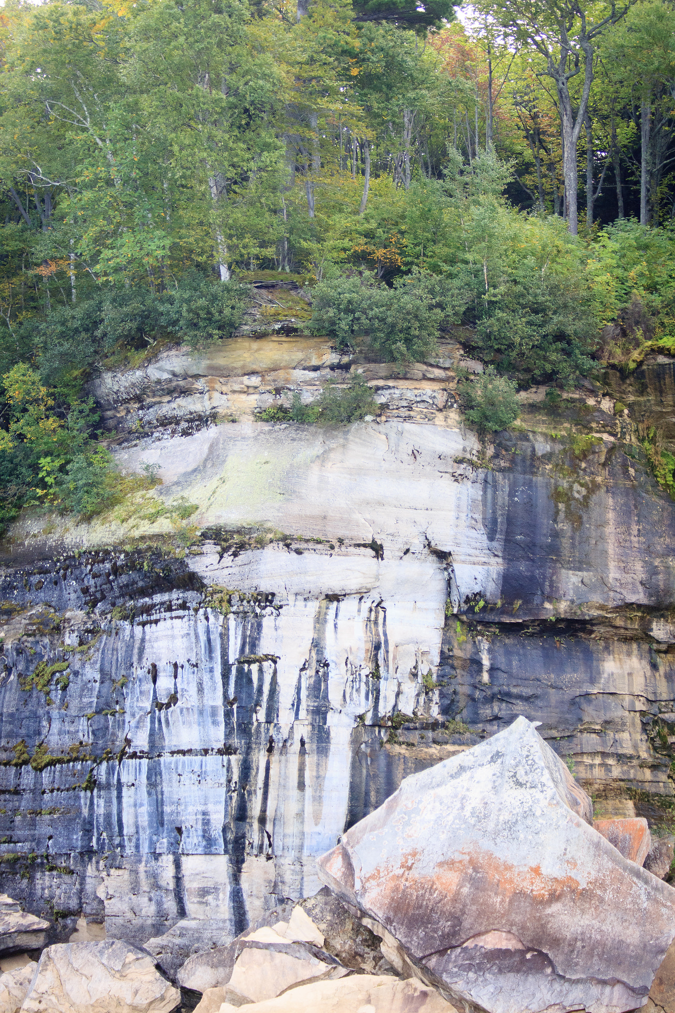 Canon EF 70-300mm F4-5.6 IS USM sample photo. Pictured rocks 2 photography