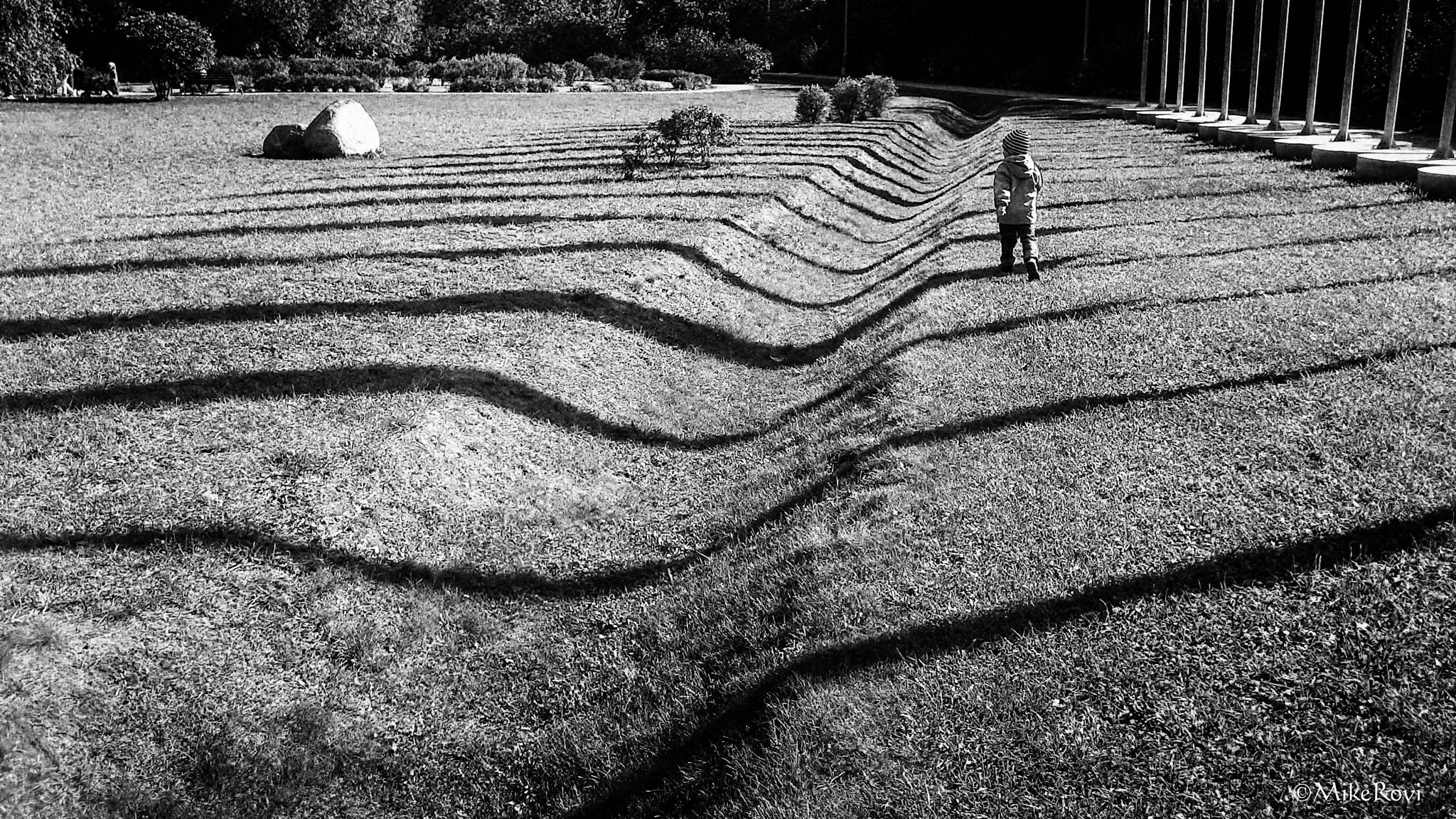 Sony Ericsson Xperia arc S sample photo. On a walk photography